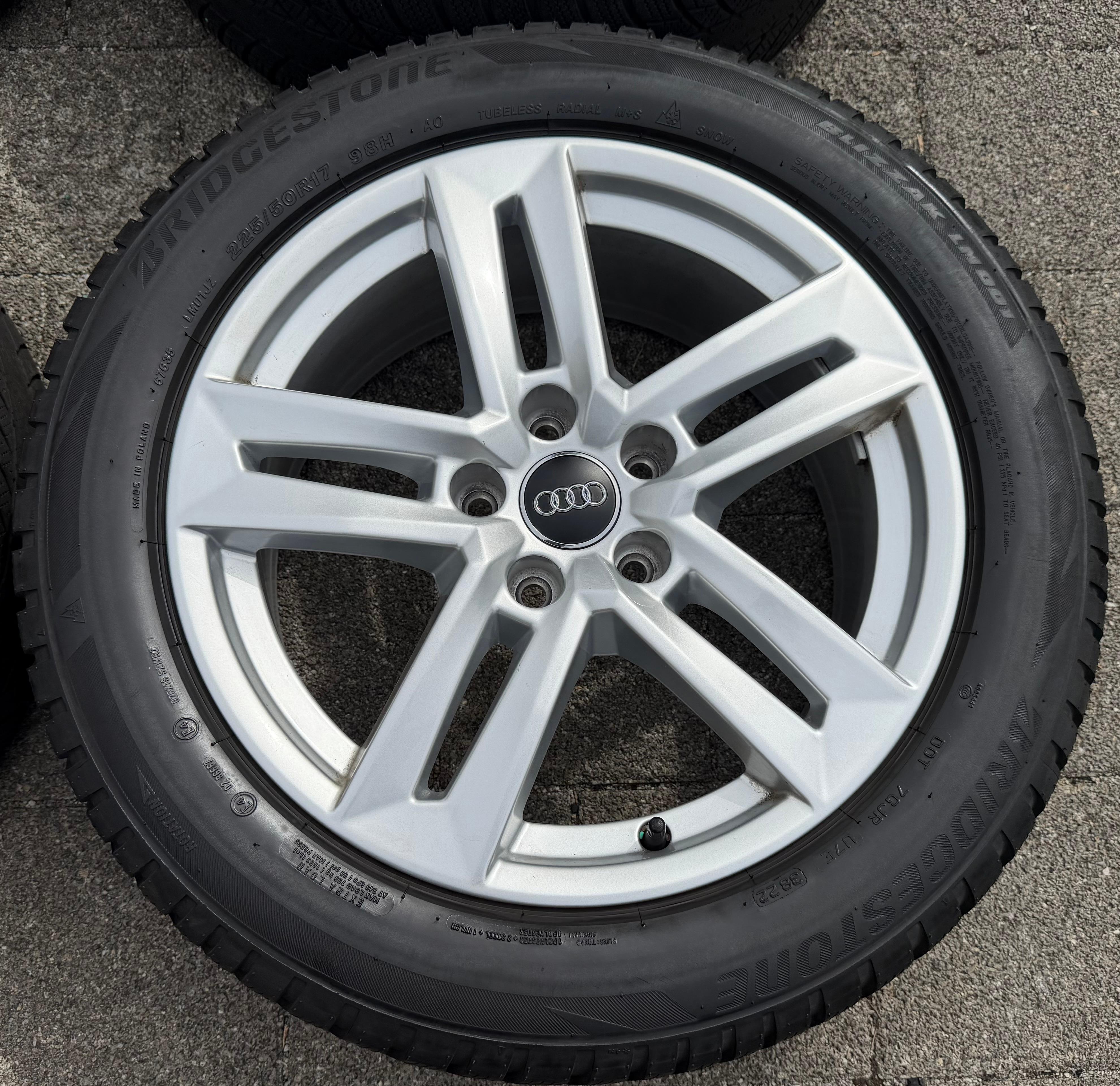 4 cerchi in lega originali da 17" Audi A4 8W B9 8W0601025P 7x17 ET42