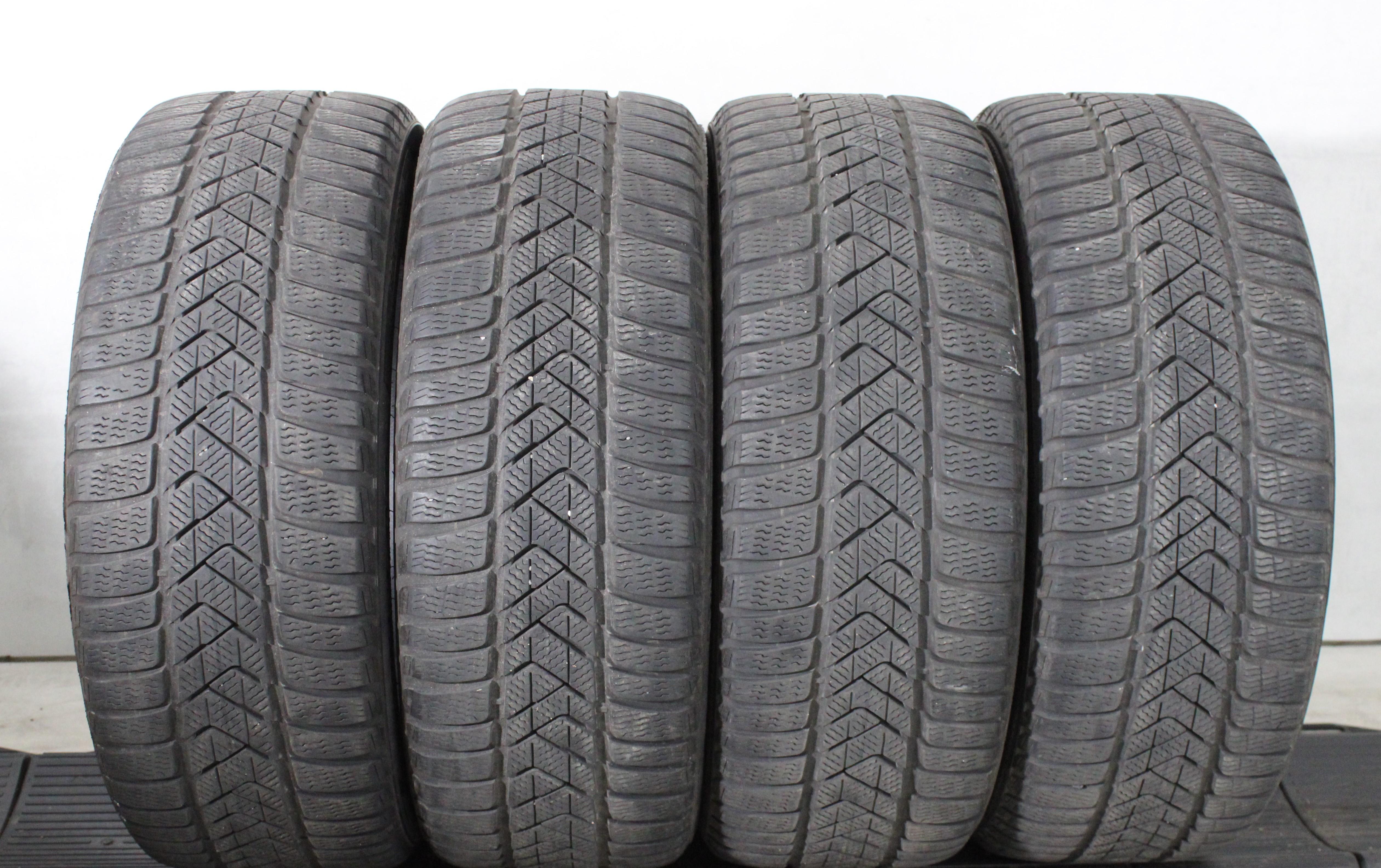 4 x 225/45R18 95H Winterreifen Pirelli Sottozero 3 Runflat 5mm 2022 *