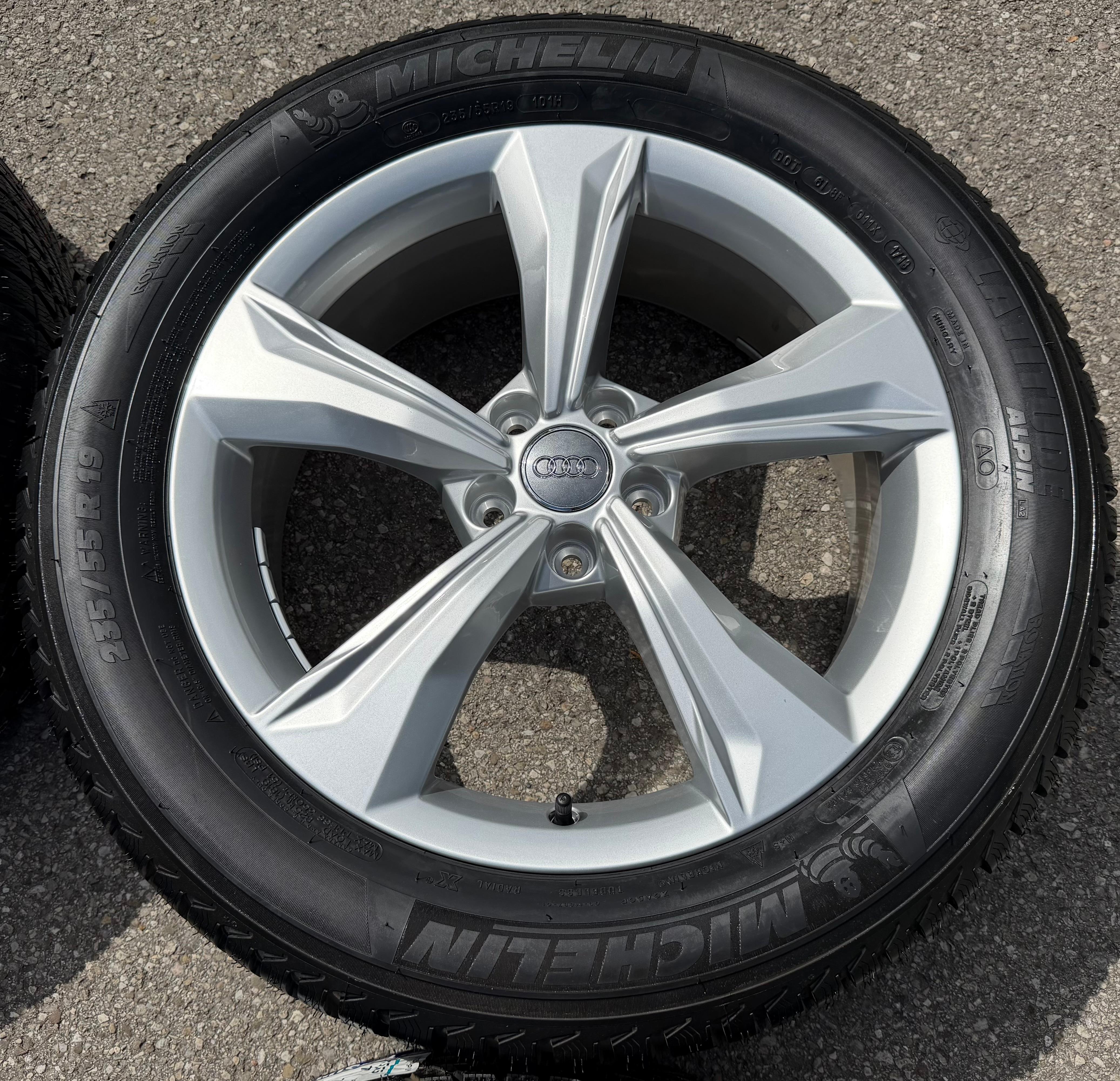 4 Original 19" Alu Winterräder Audi Q5 SQ5 FY 80A601025K 235/55R19 101H Michelin