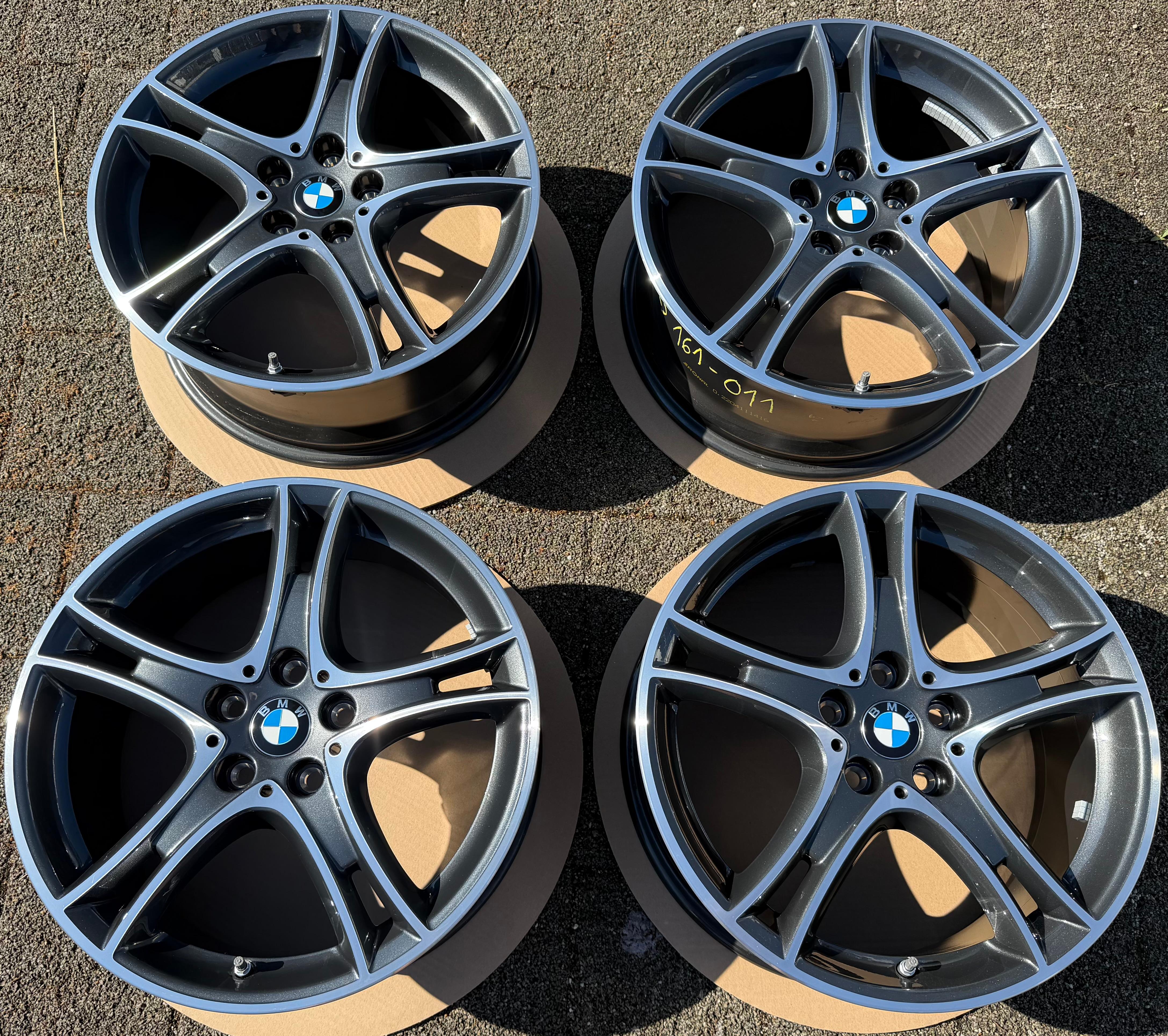 4 jantes alu d'origine 18" pour BMW Série 1 F40, Série 2 F44, F45 et F46, modèle Styling 361 avec système de surveillance de la pression des pneus (RDKS), NEUVES