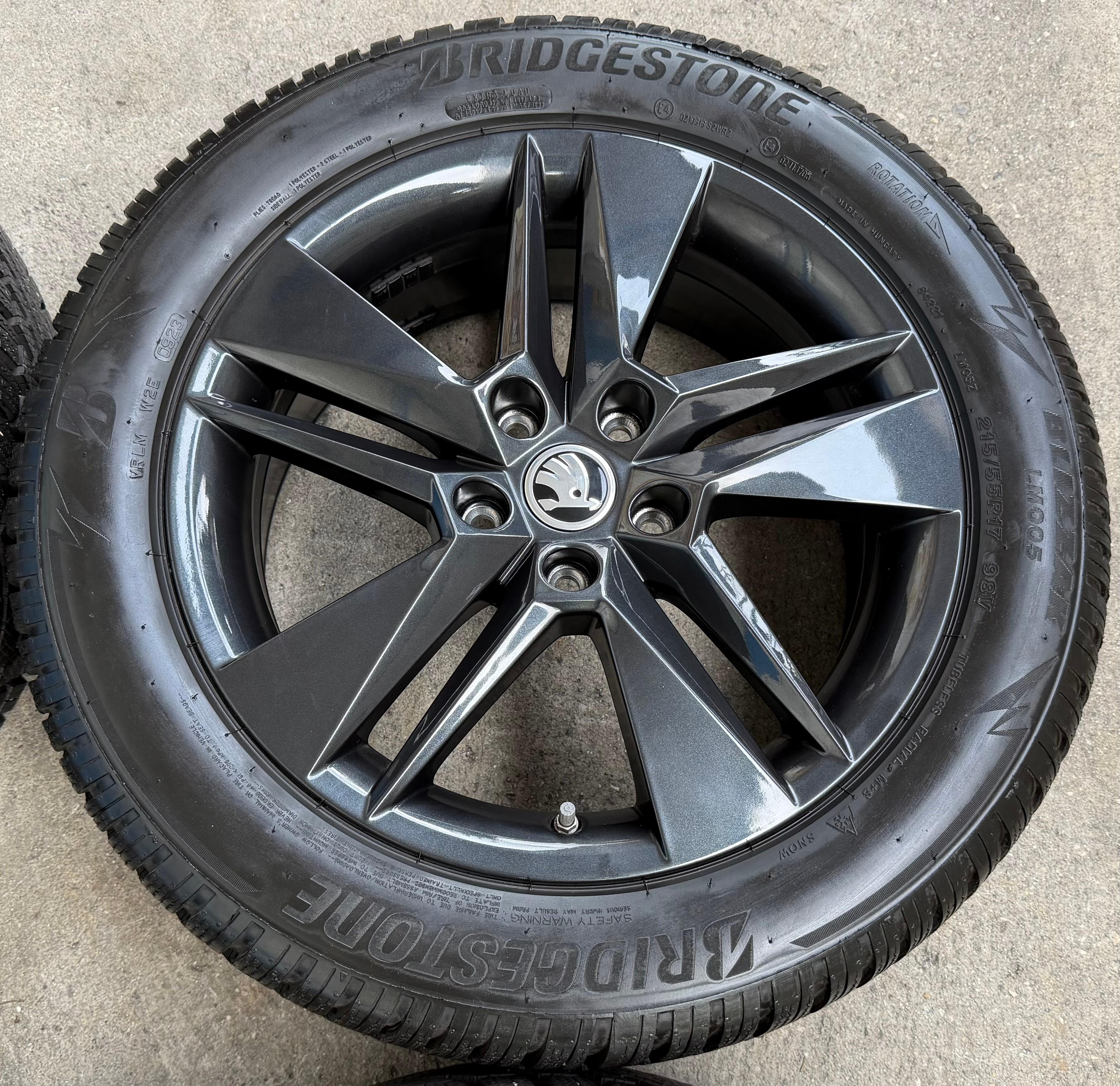 4 Original 17" Alu Winterräder Skoda Superb III 3V 215/55R17 98V 3V0601025BH
