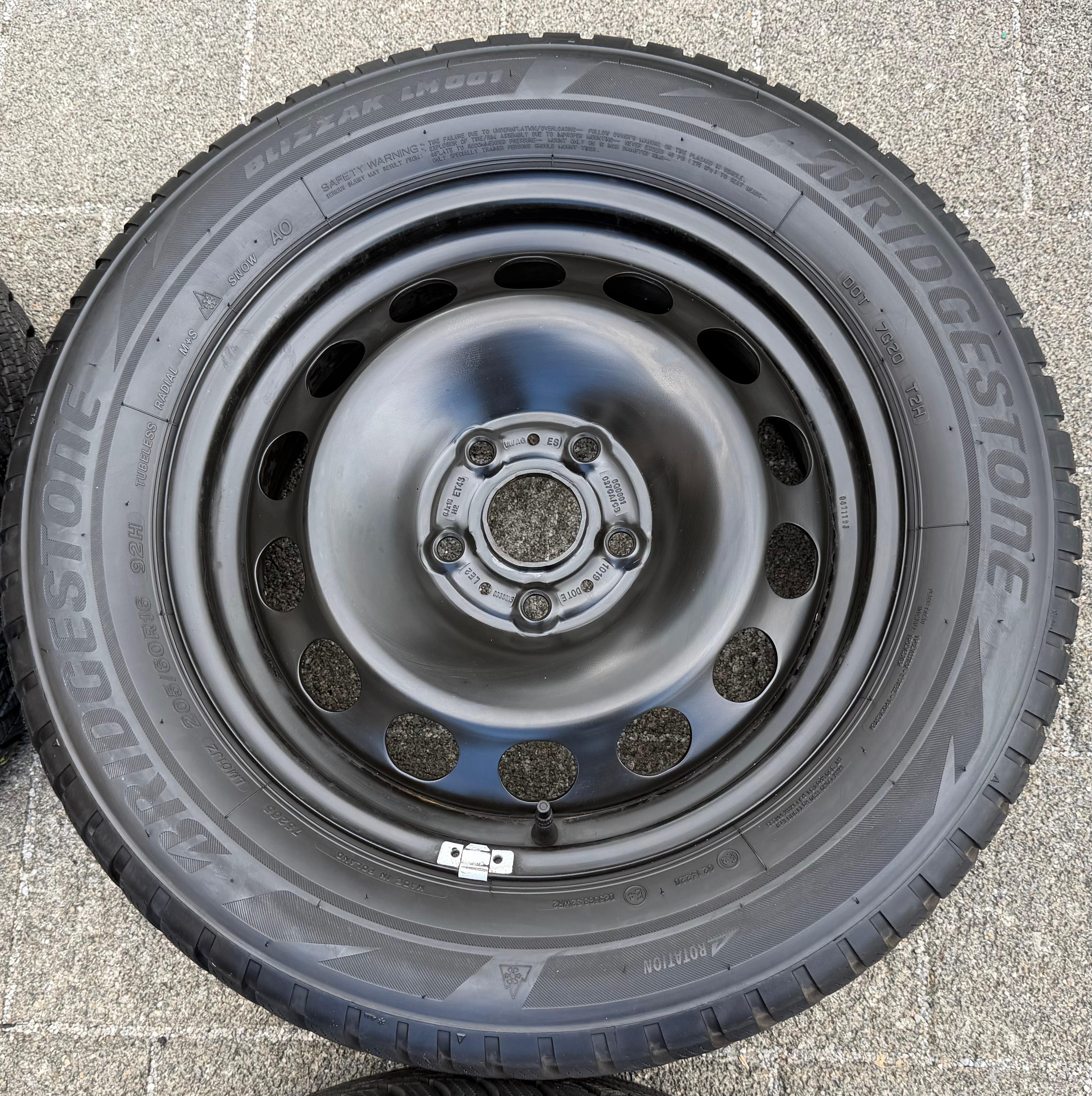 4 Winterräder Audi Q2 GA VW T-Roc Skoda Karoq 205/60R16 92H Bridgestone 5Q0601027AM