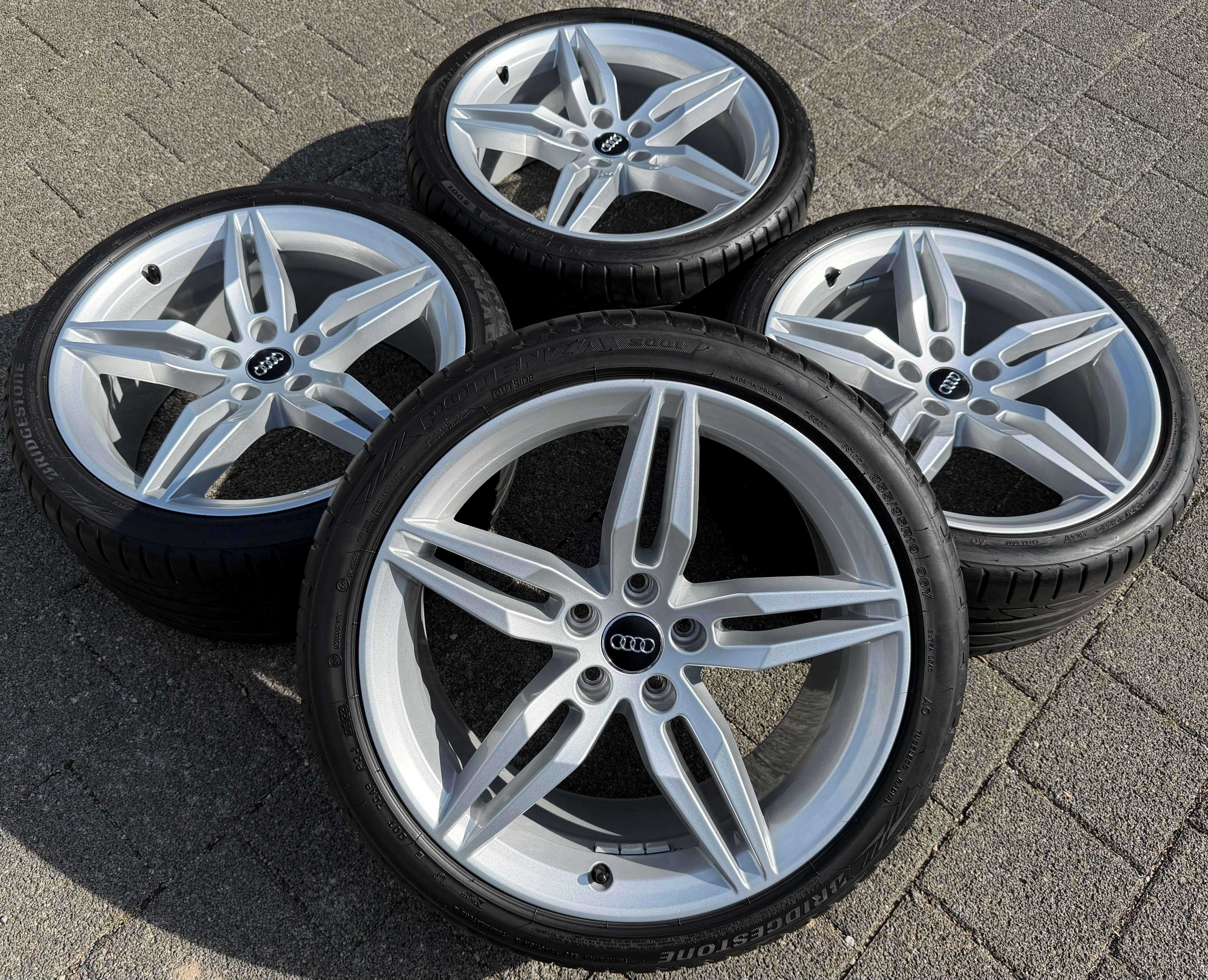 4 Original 19" Alu Sommerräder Audi A5 S5 8W F5 8W0601025AM 255/35R19 96Y Bridgestone