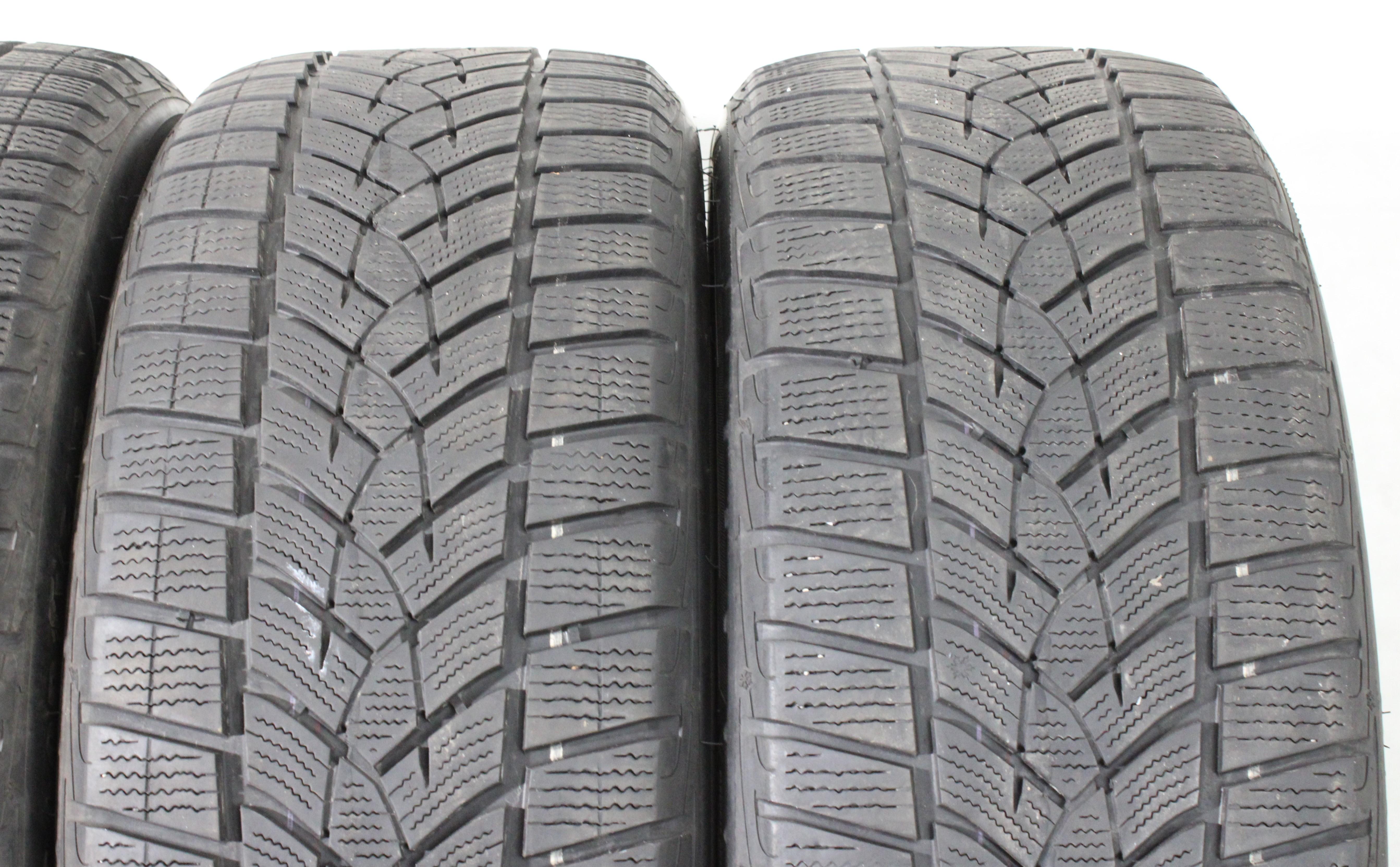 4 x 215/50R19 93T Winterreifen Goodyear Ultra Grip Performance + 2x5-5,5mm/2x6,5-7mm 2020 Seal