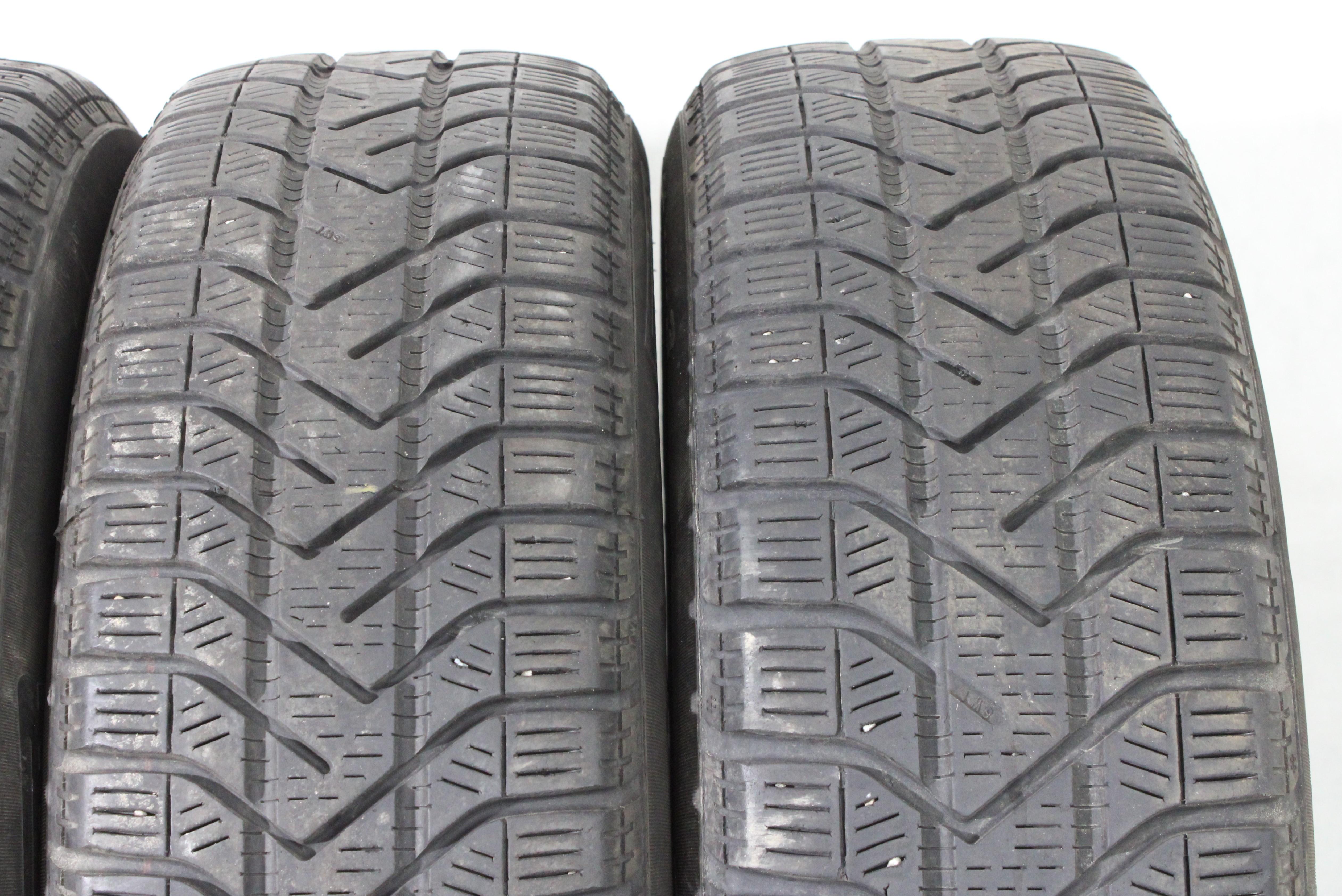 4 x 175/65R15 88H Winterreifen Pirelli Snow Control Serie 3 Winter 210* 2x5-5,5mm/2x7-7,5mm 2019