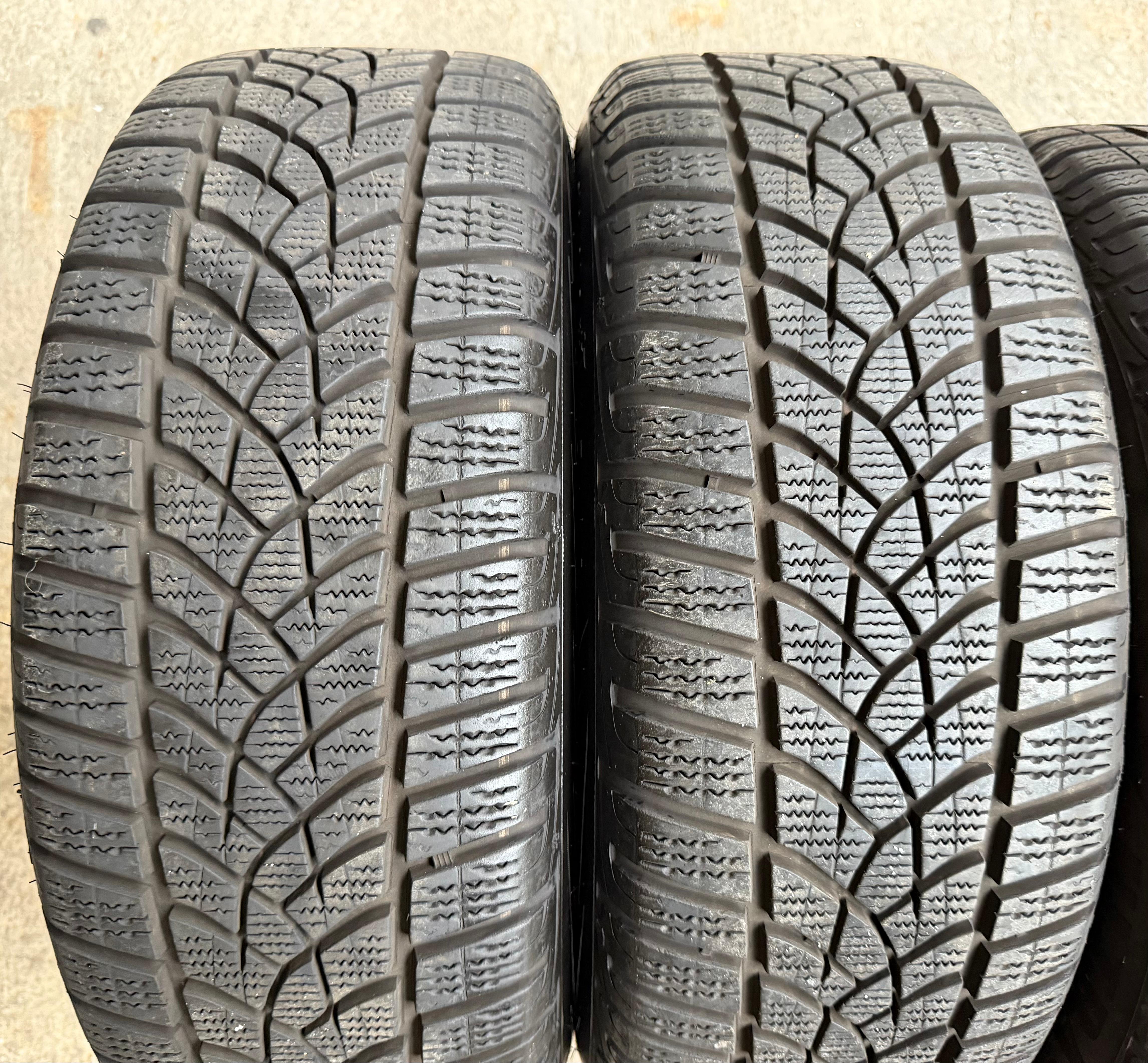 4 Original Alu Winterräder Audi A3 8Y 8Y0071496 205/55R16 91H Goodyear