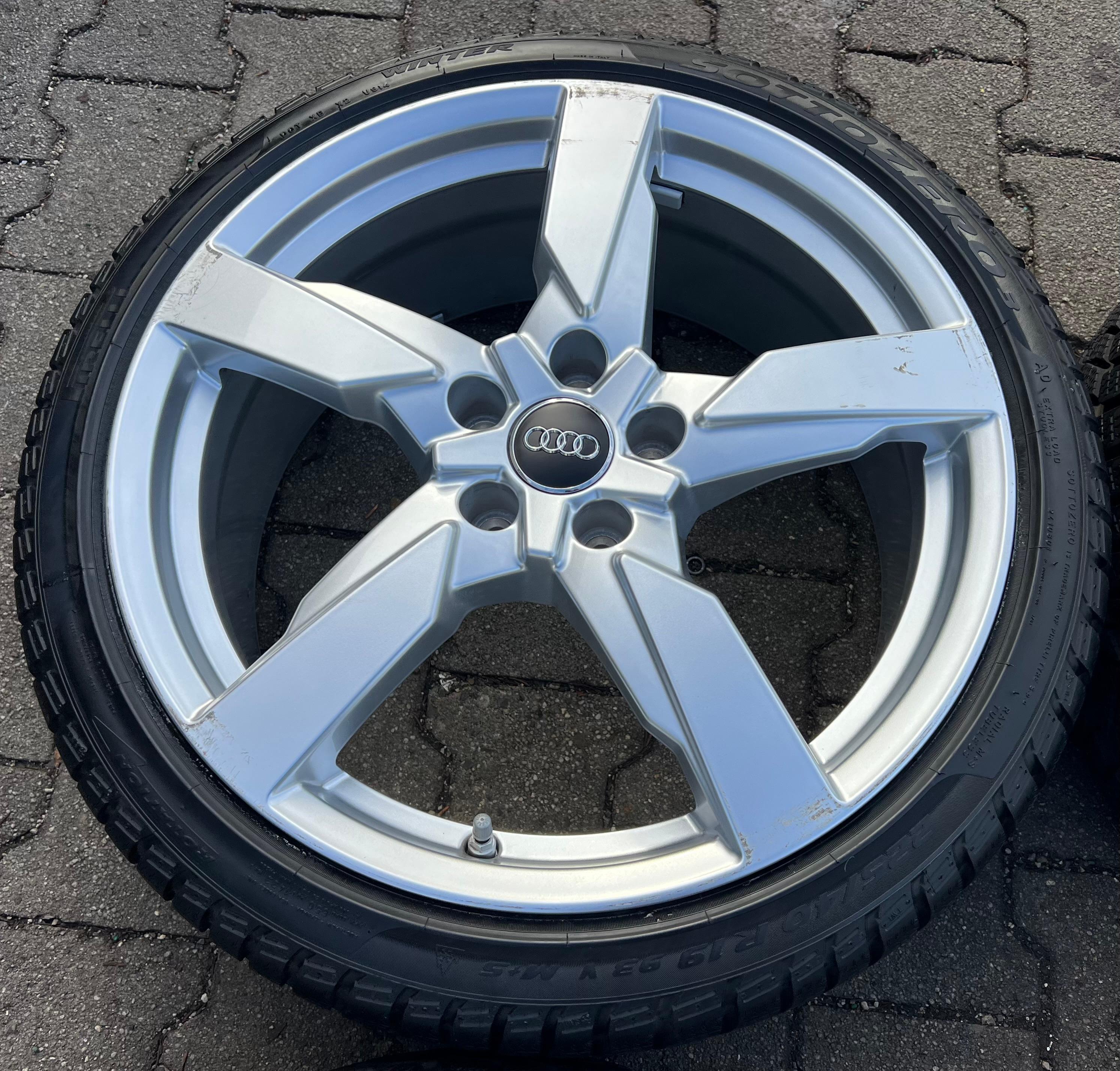 4 ORIGINAL 19" ALU WINTERRÄDER AUDI TT TTS 8S 8S0601025AG 225/40R19 93V PIRELLI