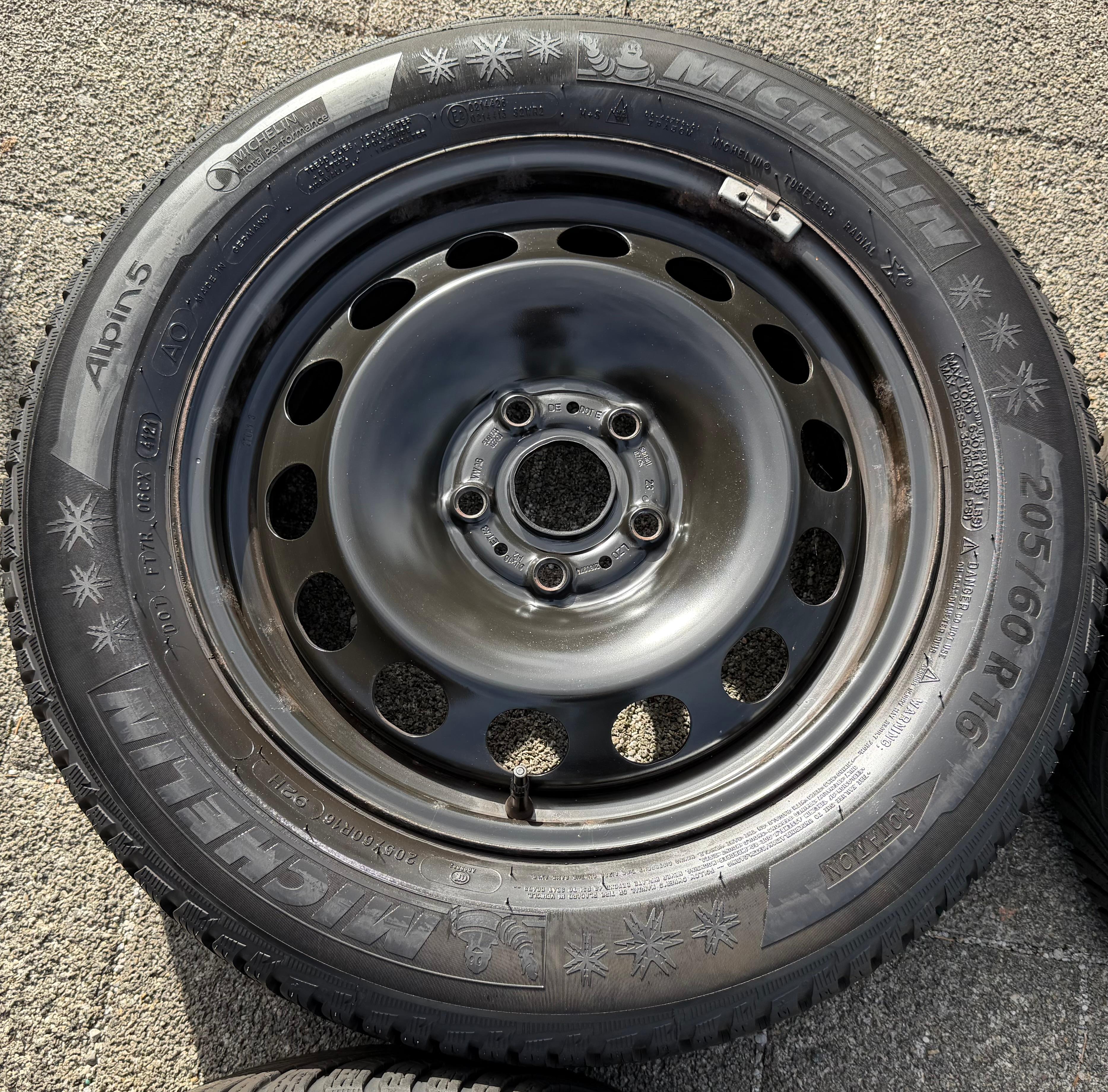 4 Winterräder Audi Q2 GA VW T-ROC A11 205/60R16 92H Michelin Alpin 5 Winterreifen