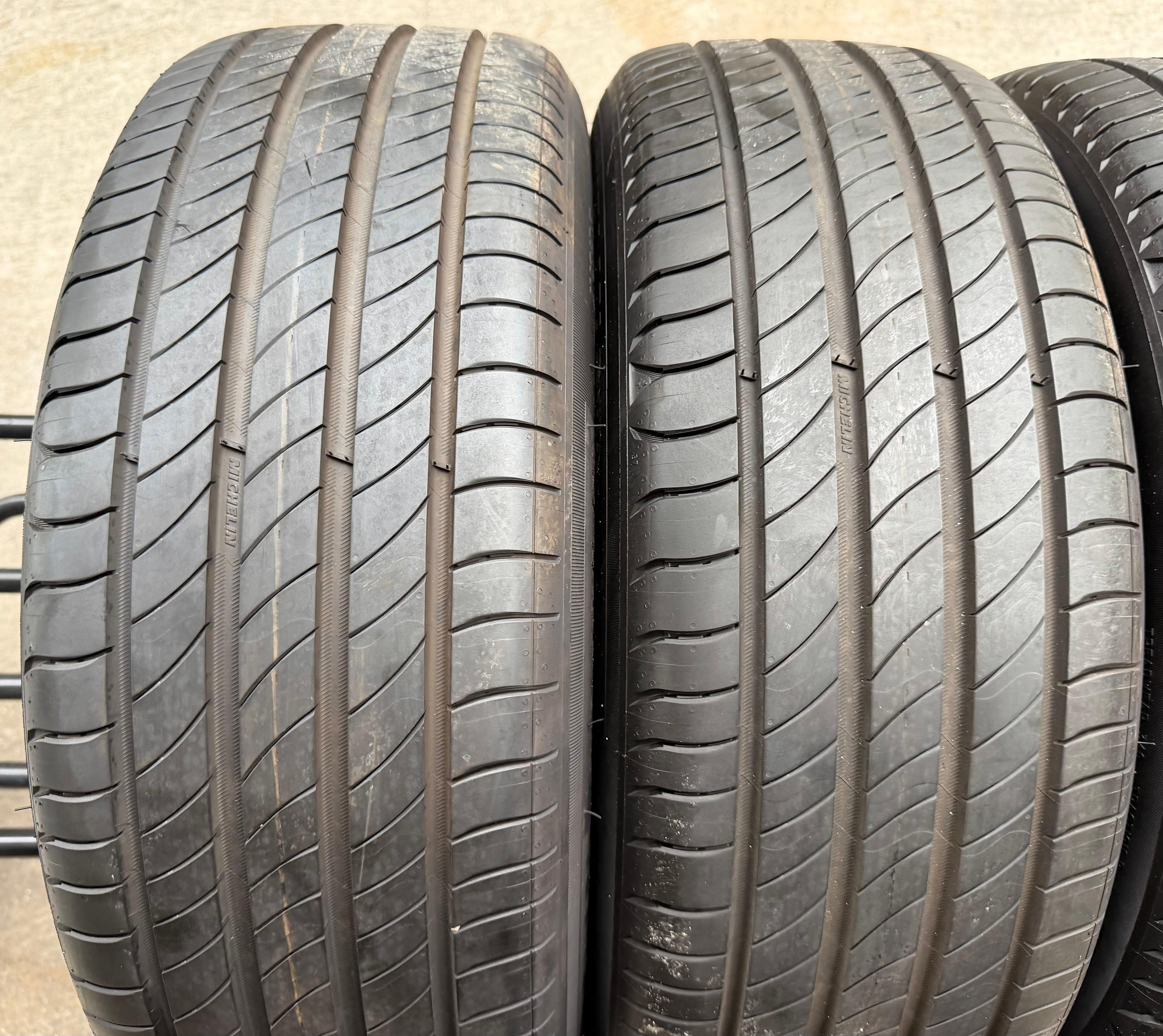 4 Original 17" Alu Sommerräder Audi Q2 SQ2 GA 81A601025AJ 215/55R17 94V Michelin