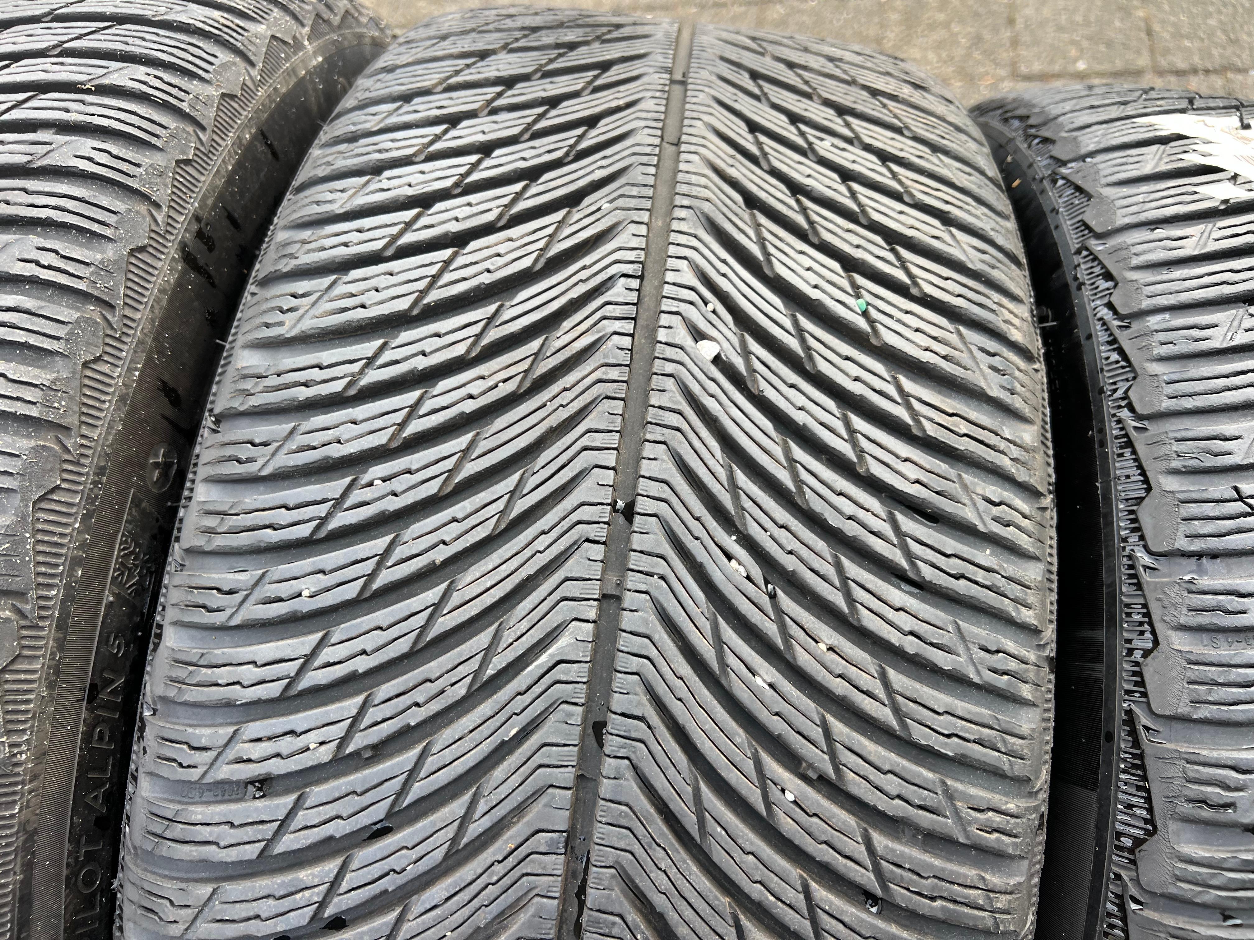 4 CERCHI INVERNALI ORIGINALI IN ALLUMINIO DA 19" BMW M5 F90 M8 F91 F92 F93 STYLING M812 CONSEGNA GRATUITA