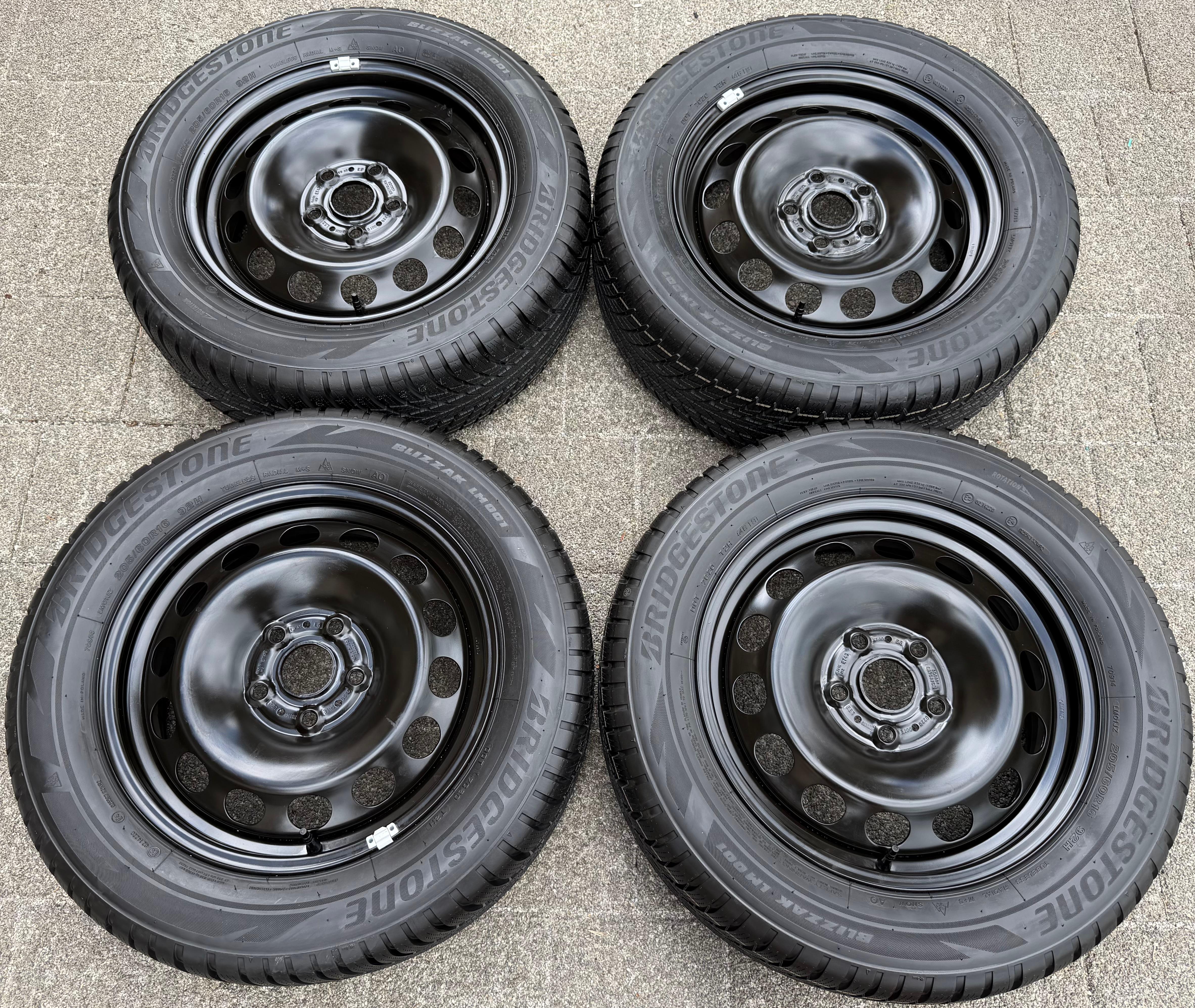 4 Winterräder Audi Q2 GA VW T-Roc  205/60R16 92H Bridgestone 5Q0601027AM