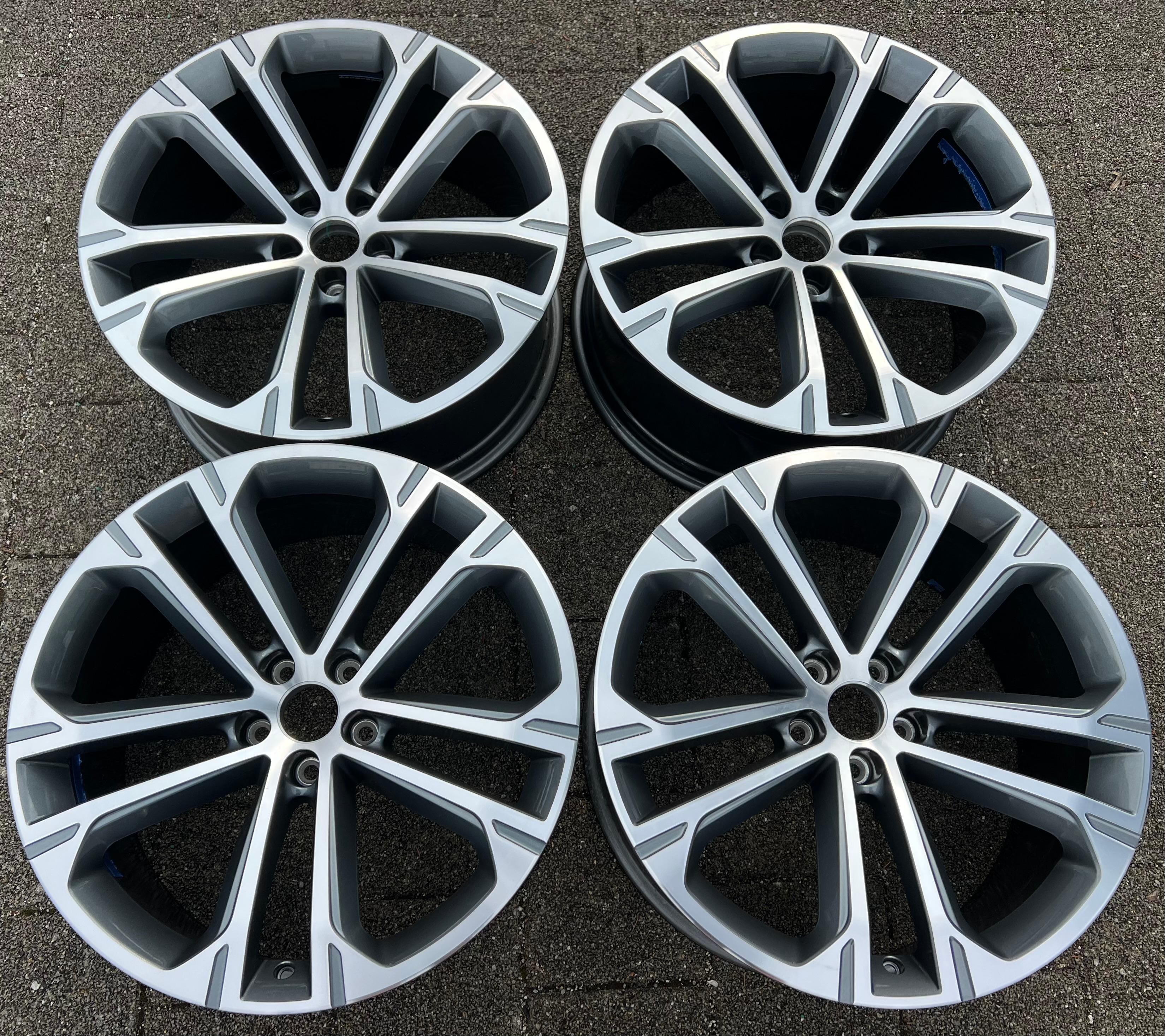 4 ORIGINAL 20" ALUFELGEN FELGEN AUDI Q7 SQ7 4M 9x20 ET28 4M0601025EA FREIHAUS
