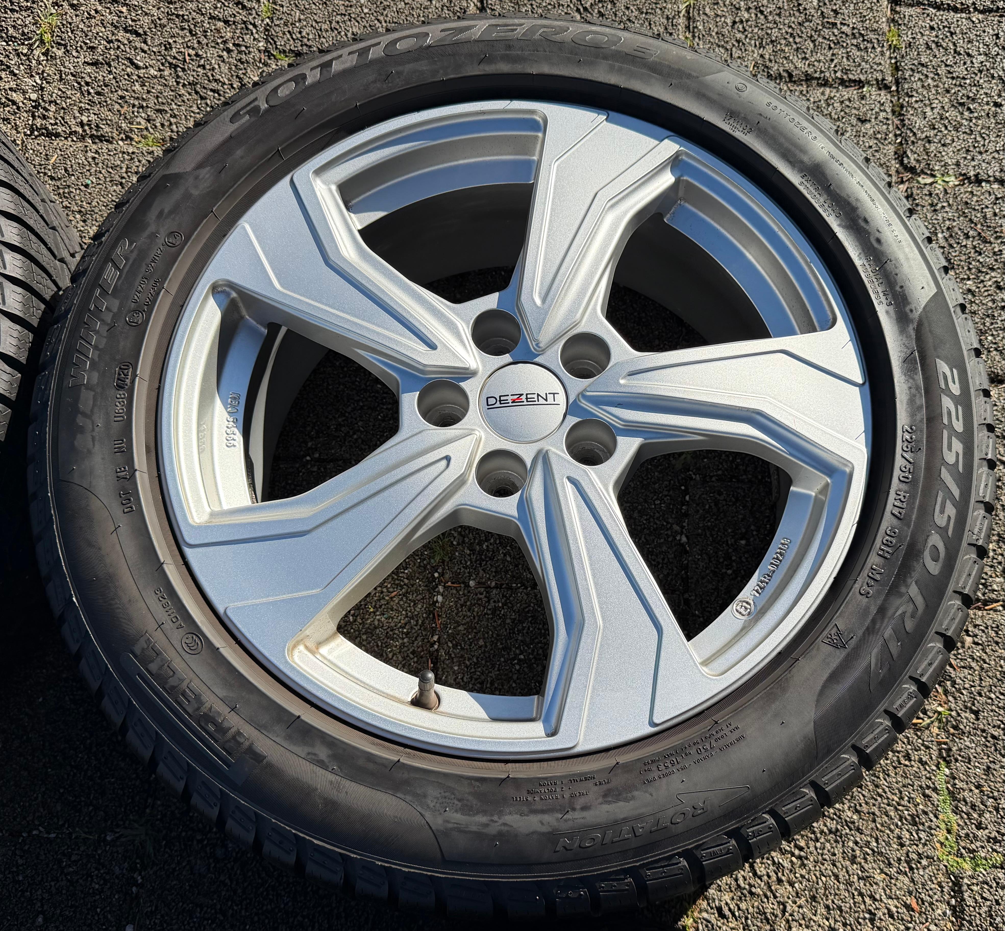 4 Alu 17" Winterräder Volvo S60 V60 V60 Cross Country S80 225/50R17 98H Pirelli