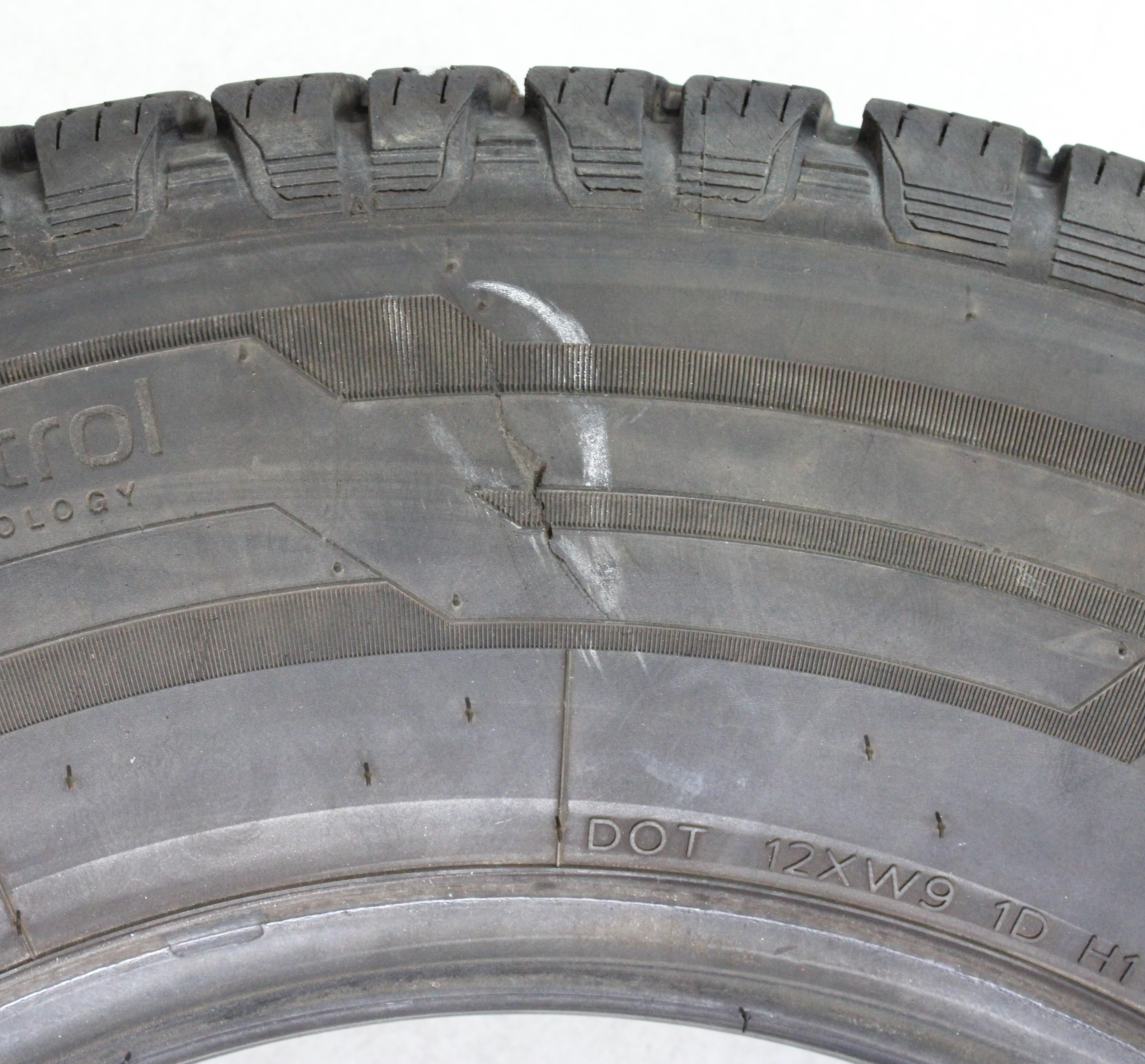 2 x 225/75R16C 121/120R Winterreifen Hankook Winter I*Cept LV 1x7-7,5mm/1x8-8,5mm 2025