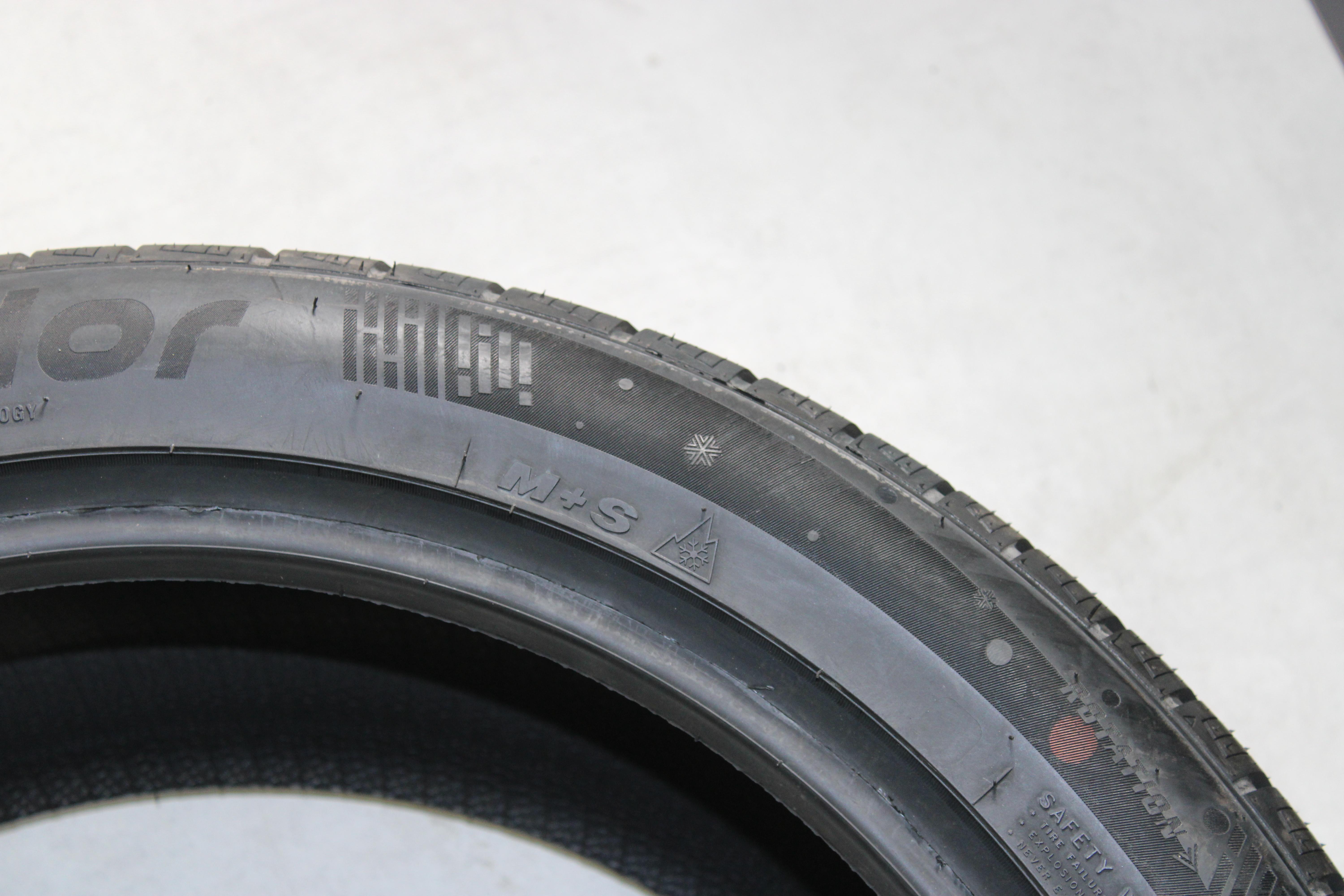 2 x 275/40R21 107V pneus hiver Tourador Winter Pro TSU1 2023 NOUVEAU franco domicile
