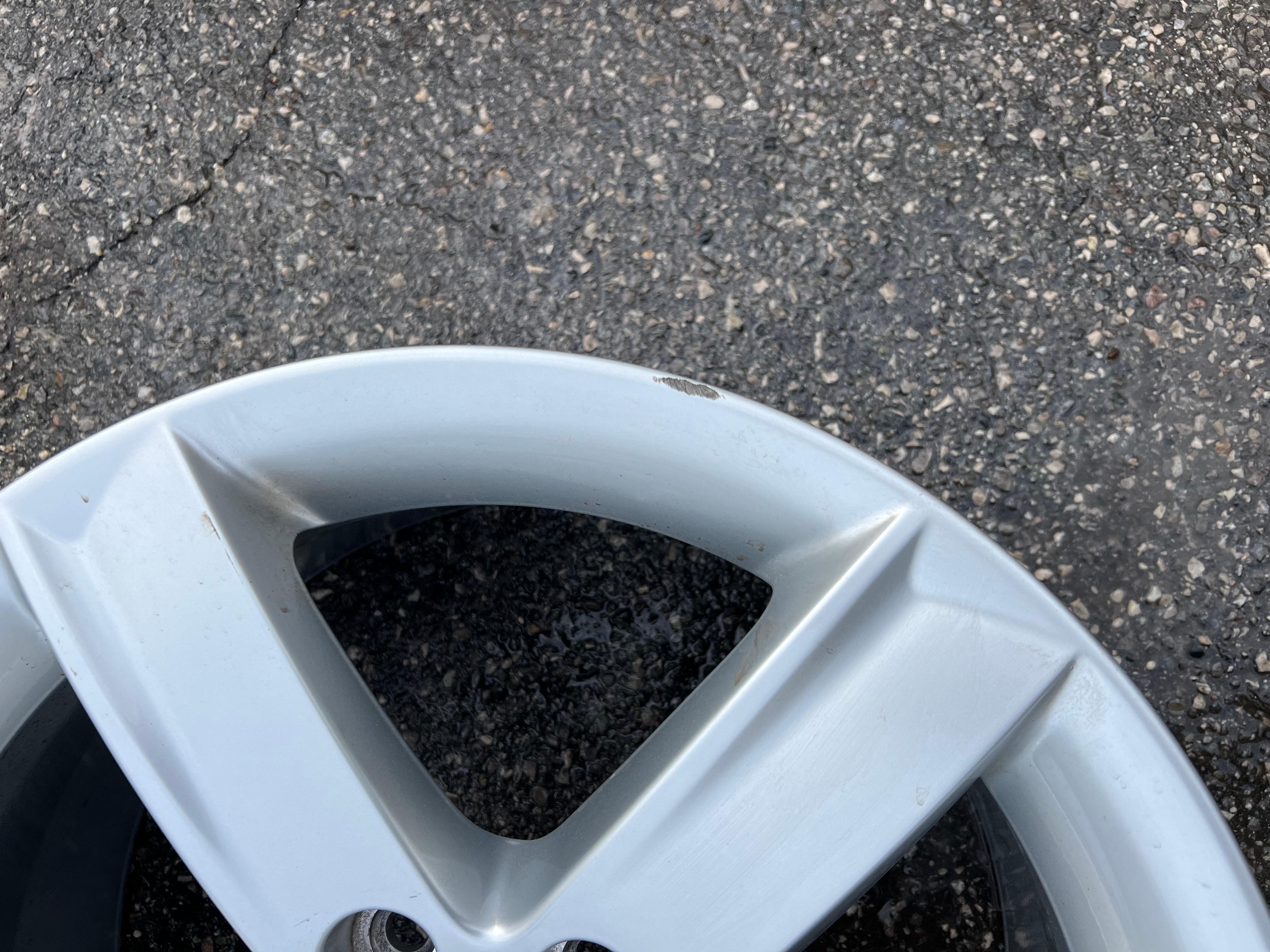 4 CERCHI ORIGINALI IN ALLUMINIO DA 17" AUDI A5 8T 8T0071497 CONSEGNA GRATUITA