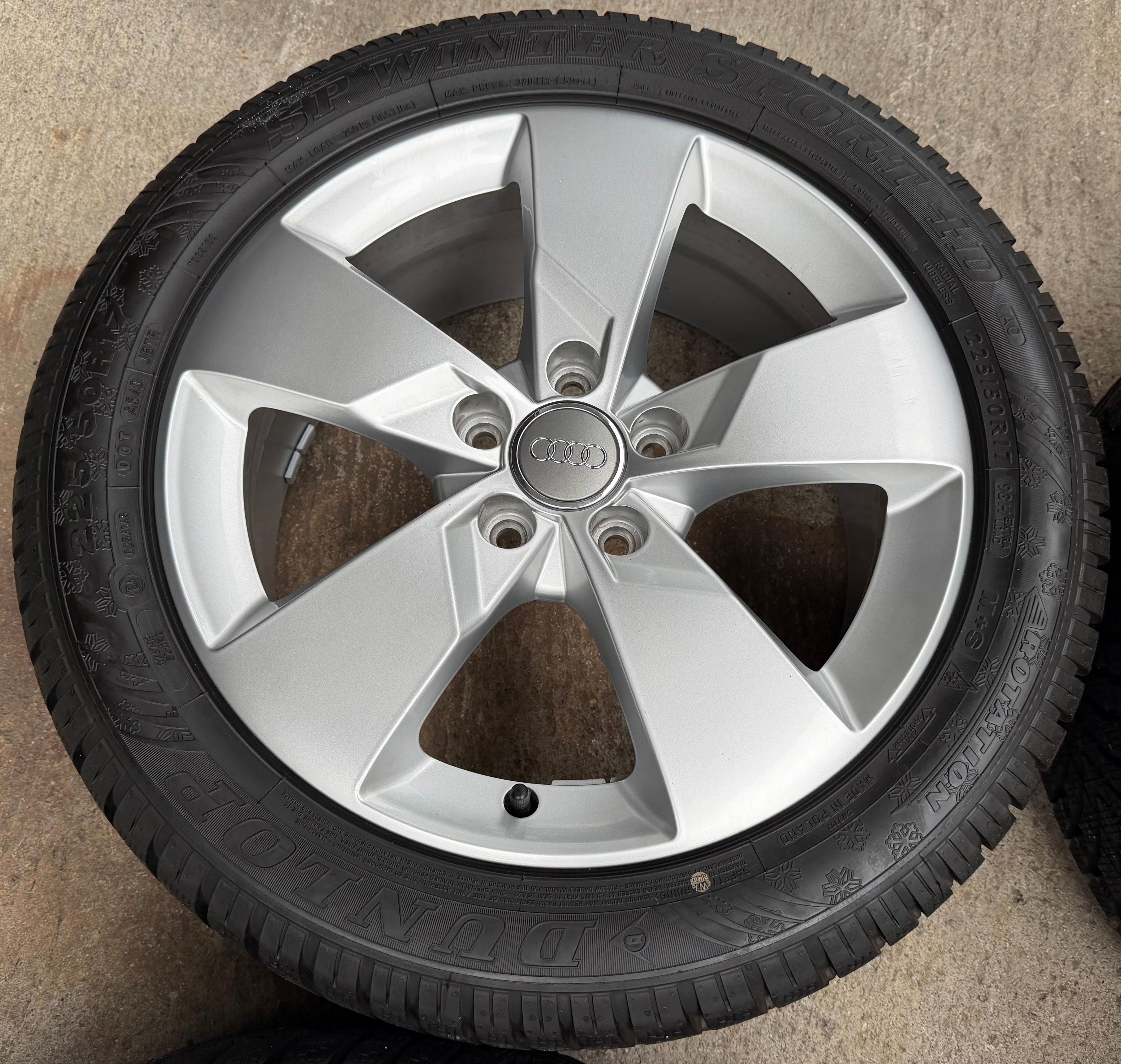 4 ruote in lega invernali originali da 17" per Audi TT 8S 225/50R17 94H Dunlop 8S0601025J
