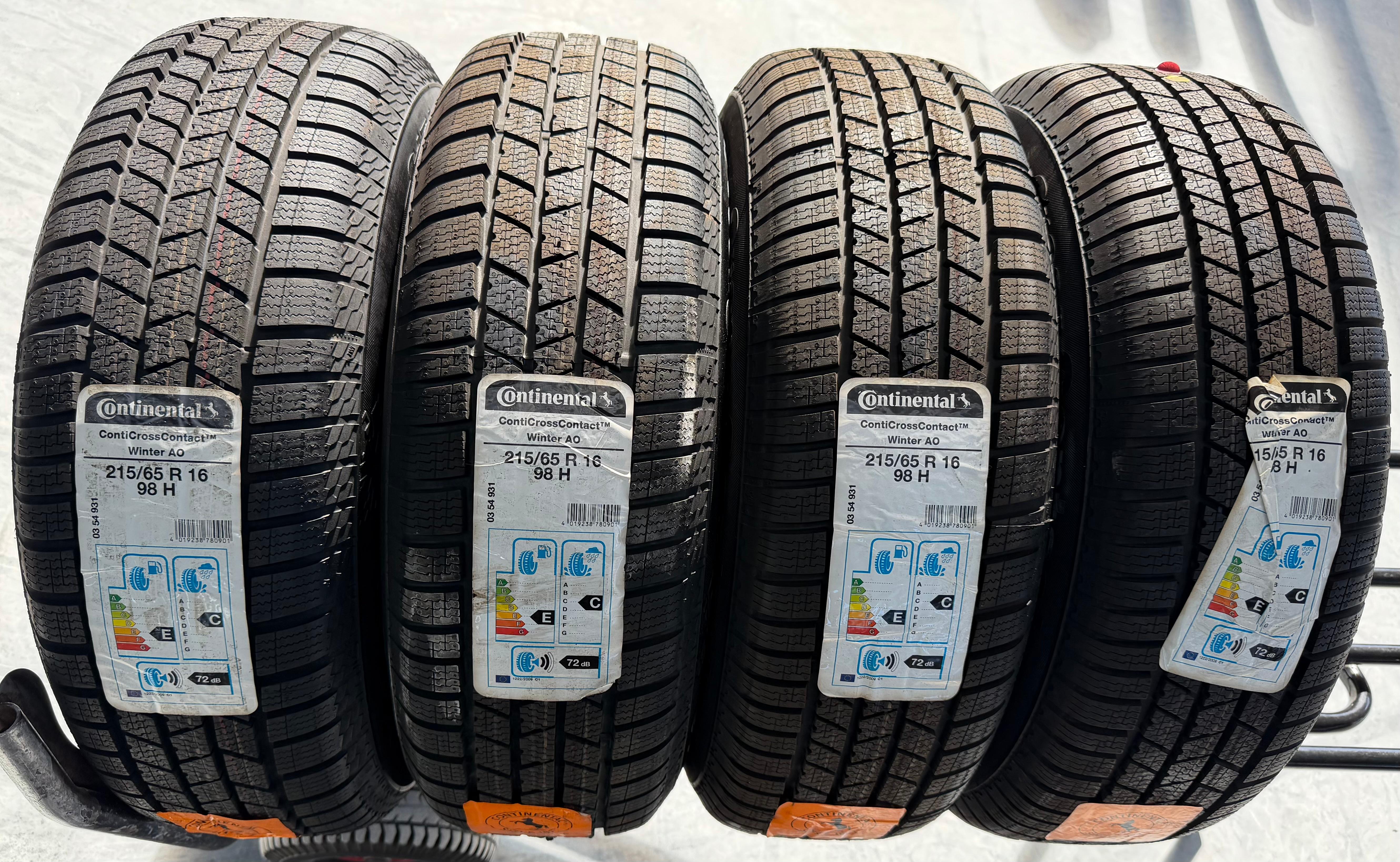 4 Original 16" Alu Winterräder Audi Q3 8U 8U0601025Q 215/65R16 98H Continental