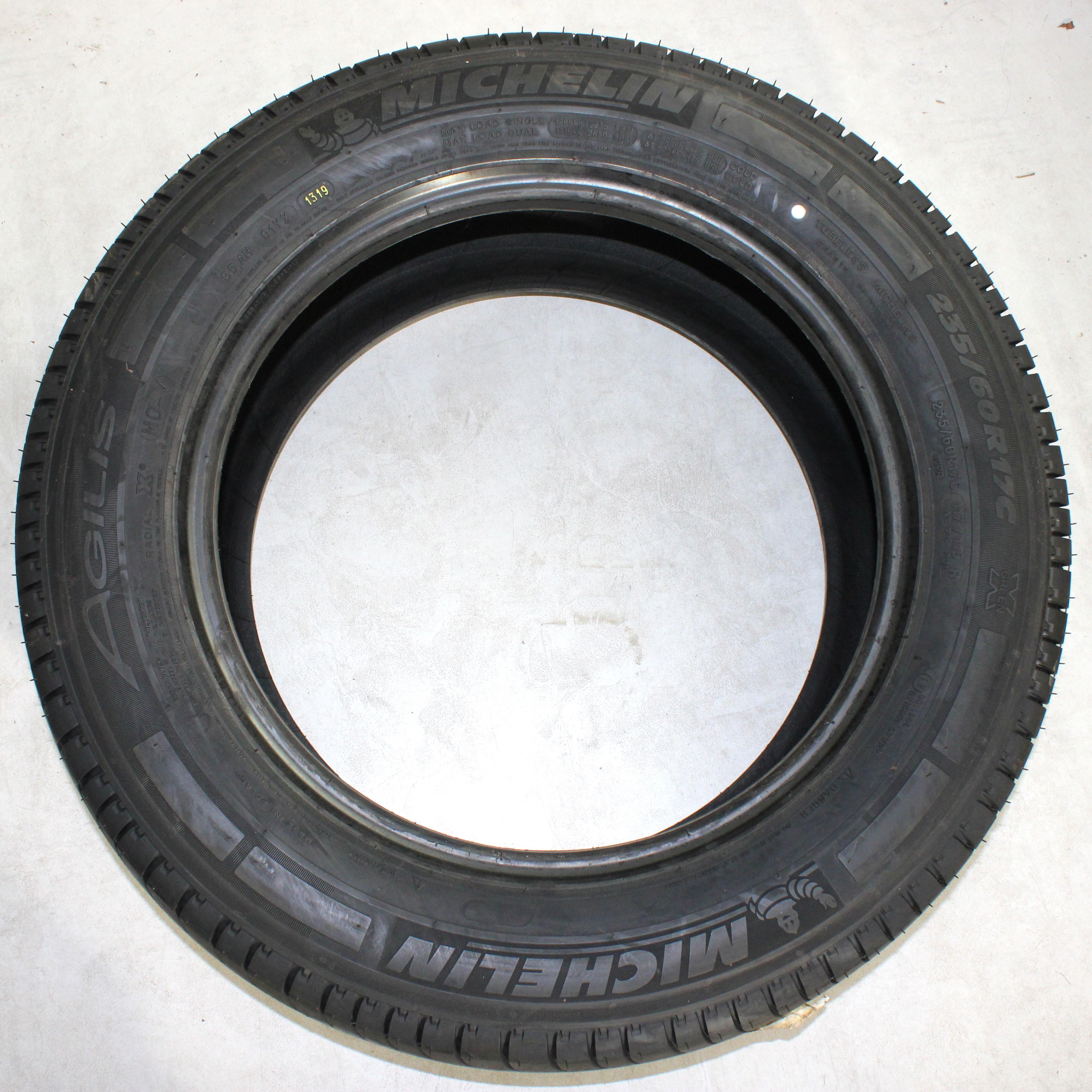 2 x 235/60R17C 117/115R Sommerreifen Michelin Agilis + MO-V NEU 2019