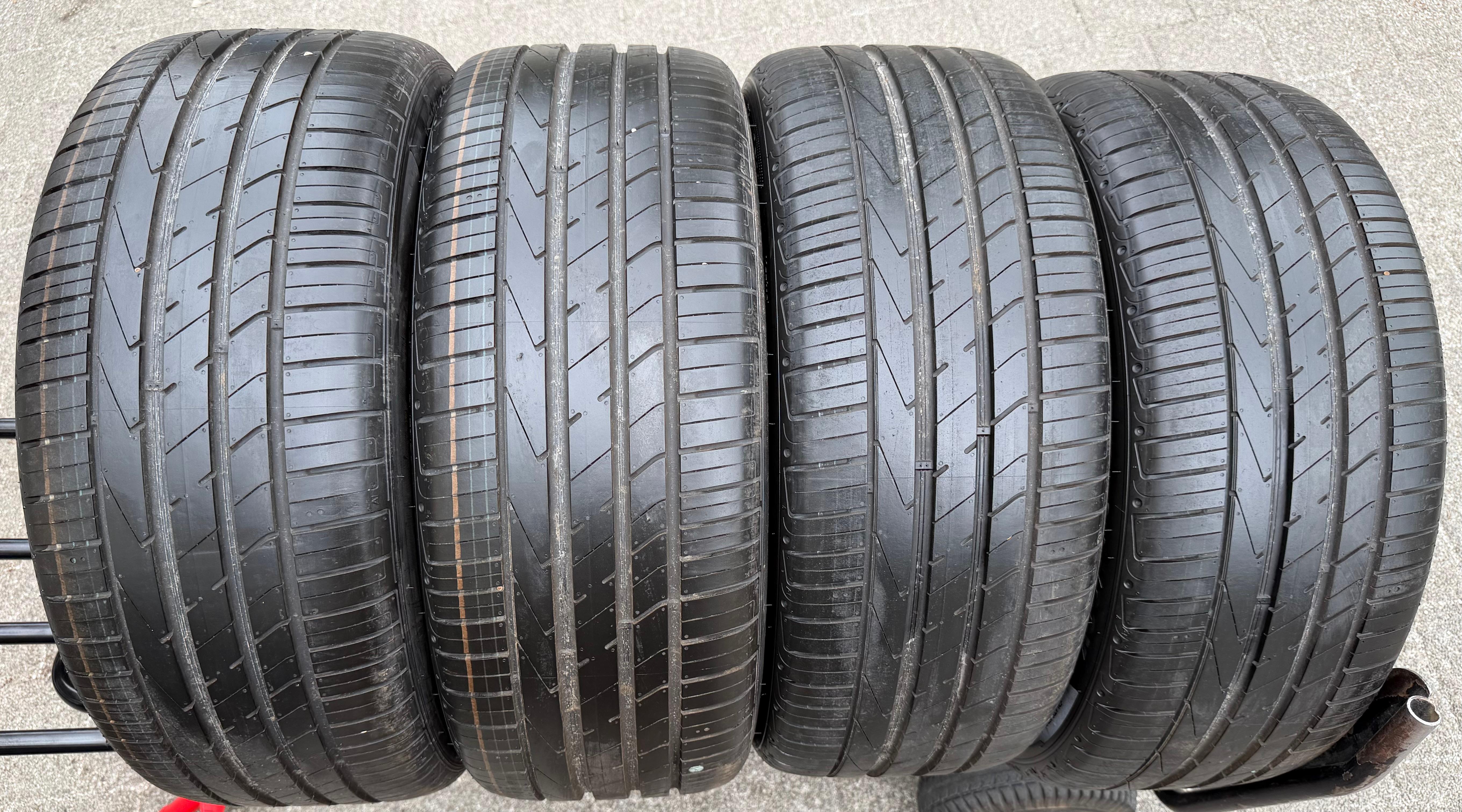 4 cerchi in lega Sommer originali da 19" per Audi Q3 F3B 83A 83A601025D 255/45R19 104Y Hankook