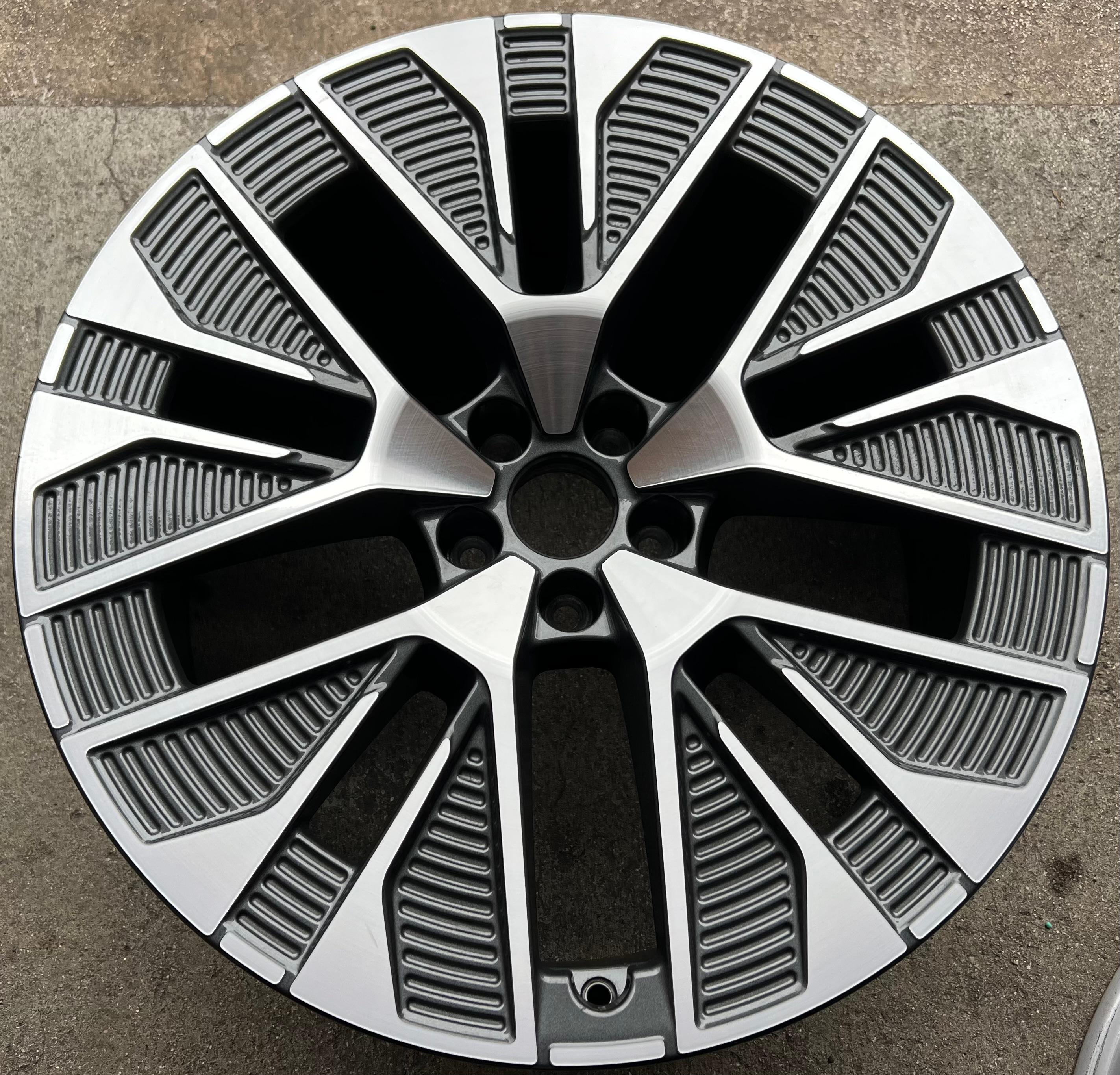 1 cerchio in lega originale da 21" per Audi E-Tron Q8 4KE 9,5x21 ET36 4KE601025AL, spedizione gratuita