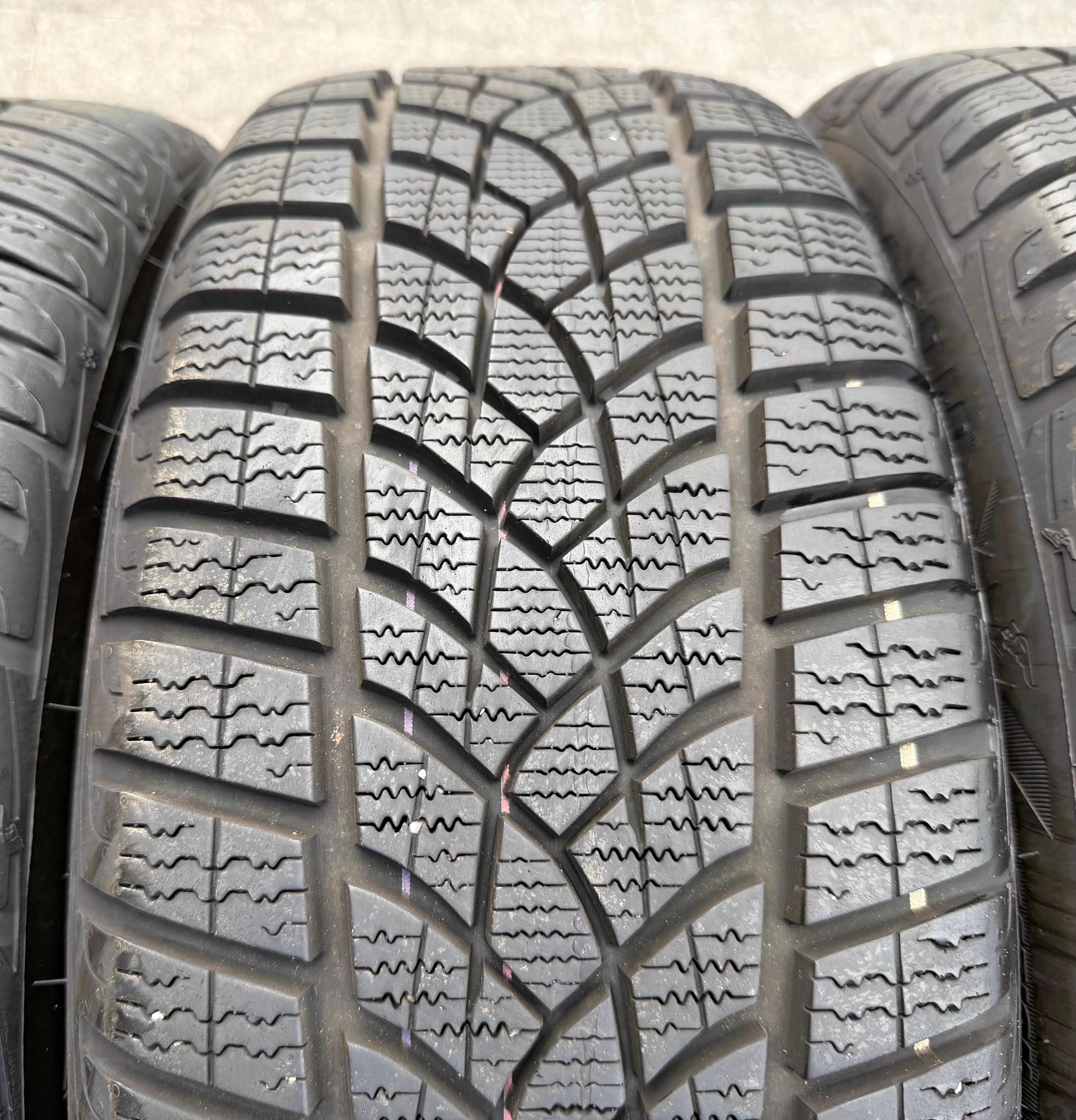 4 Winterräder Audi A3 8V Sportback Cabrio  205/55R16 91H Goodyear 8V0601027A