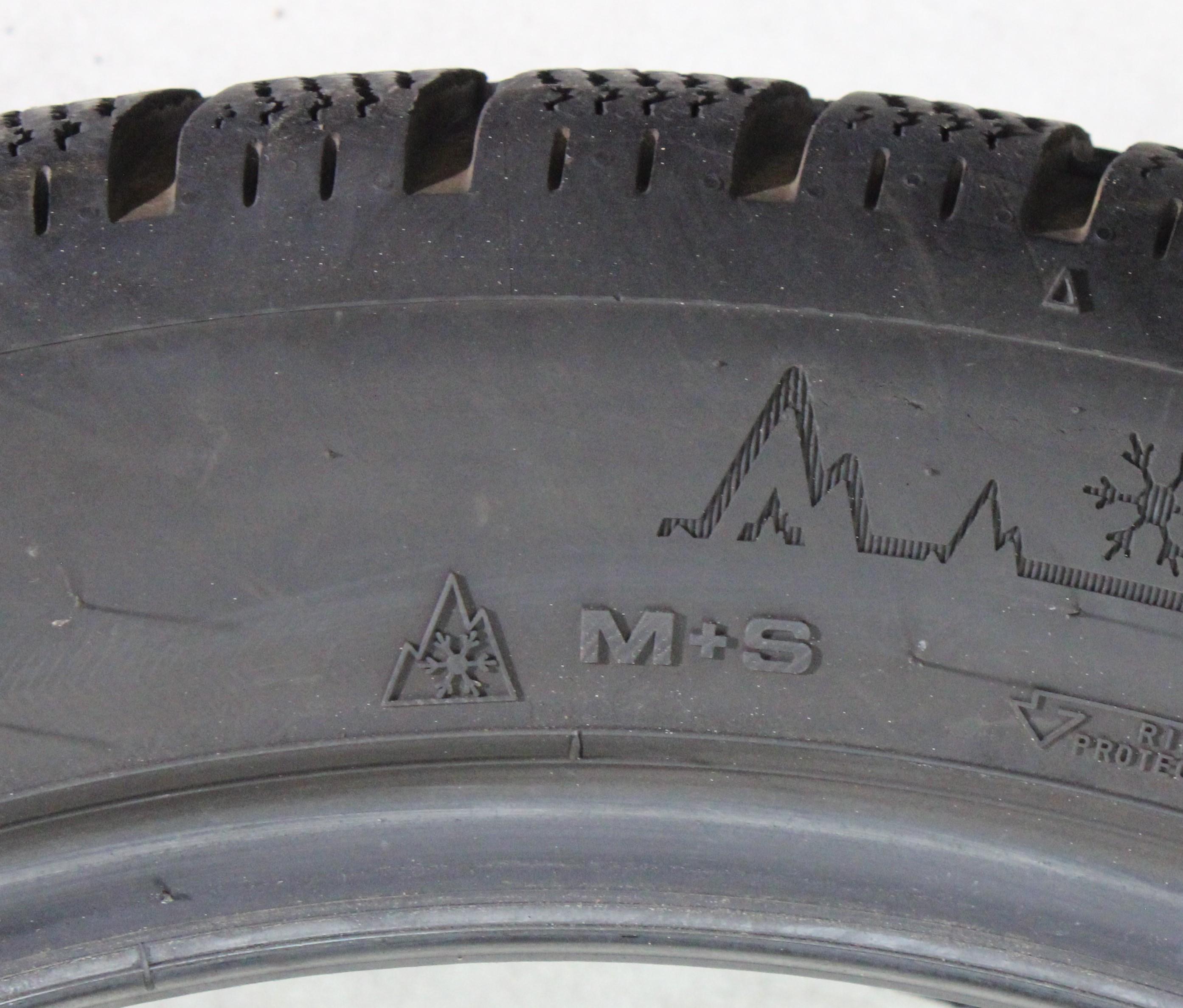 4 x 255/45R20 105V Winterreifen Dunlop Winter Sport 5 SUV MO 1x6mm/3x6,5-7mm 2023