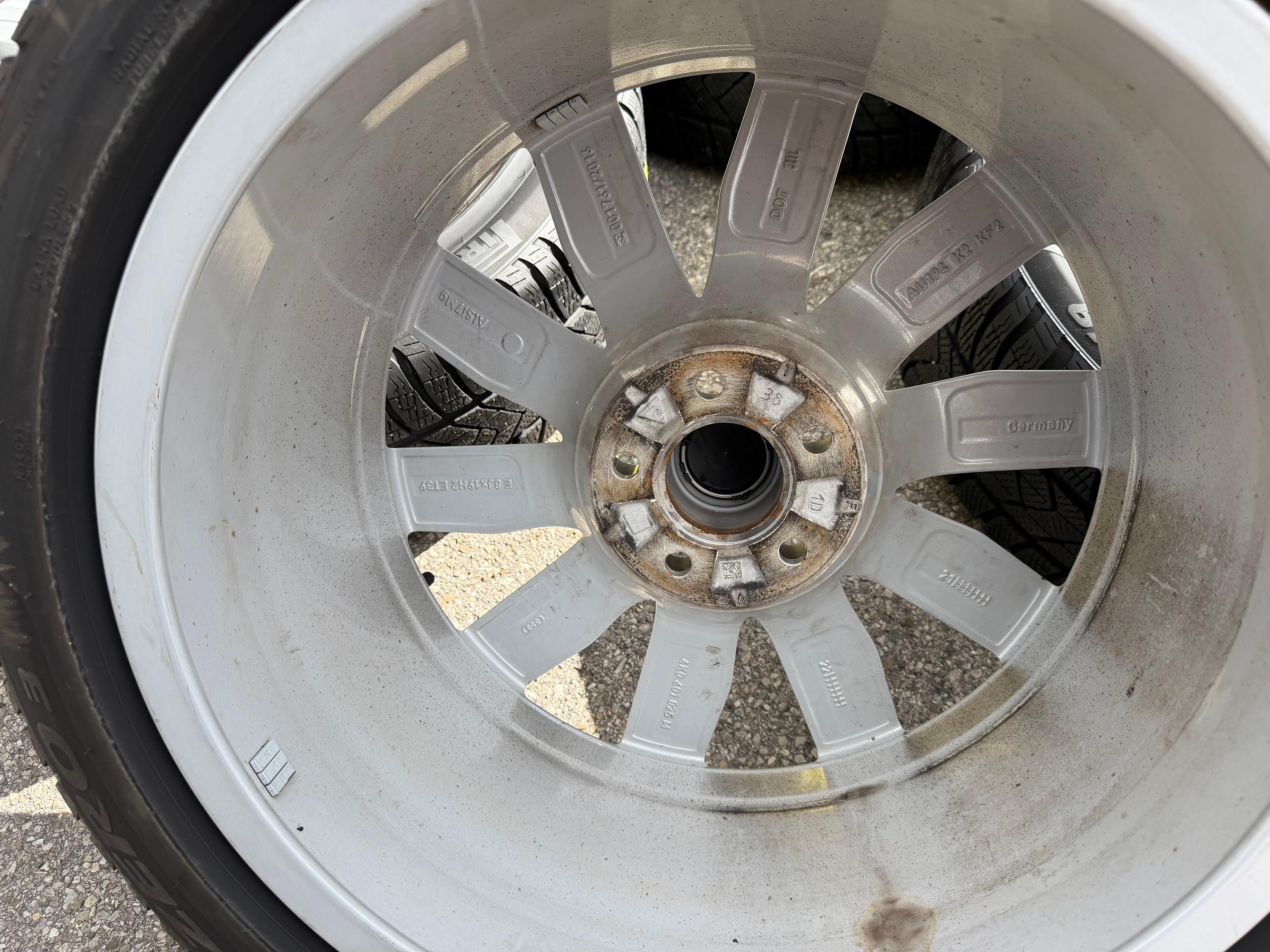 4 ruote complete in lega originali da 19" per inverno Audi A6 S6 C8 4K 4K0601025M 245/45R19 102V Pirelli
