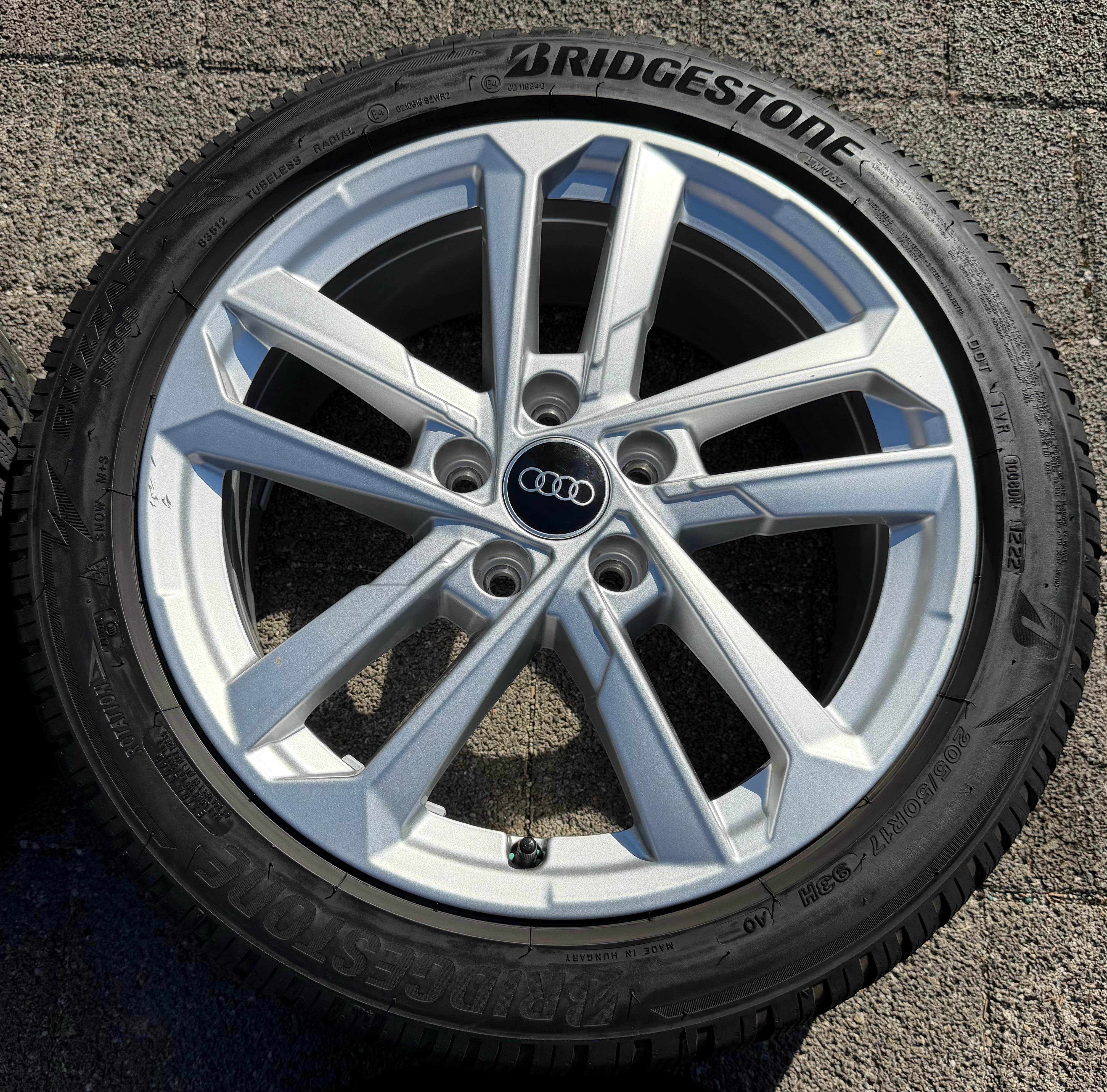 4 Original 17" Alu Winterräder Audi A3 S3 8Y 8Y0601025L 205/50R17 93H Bridgestone 2022