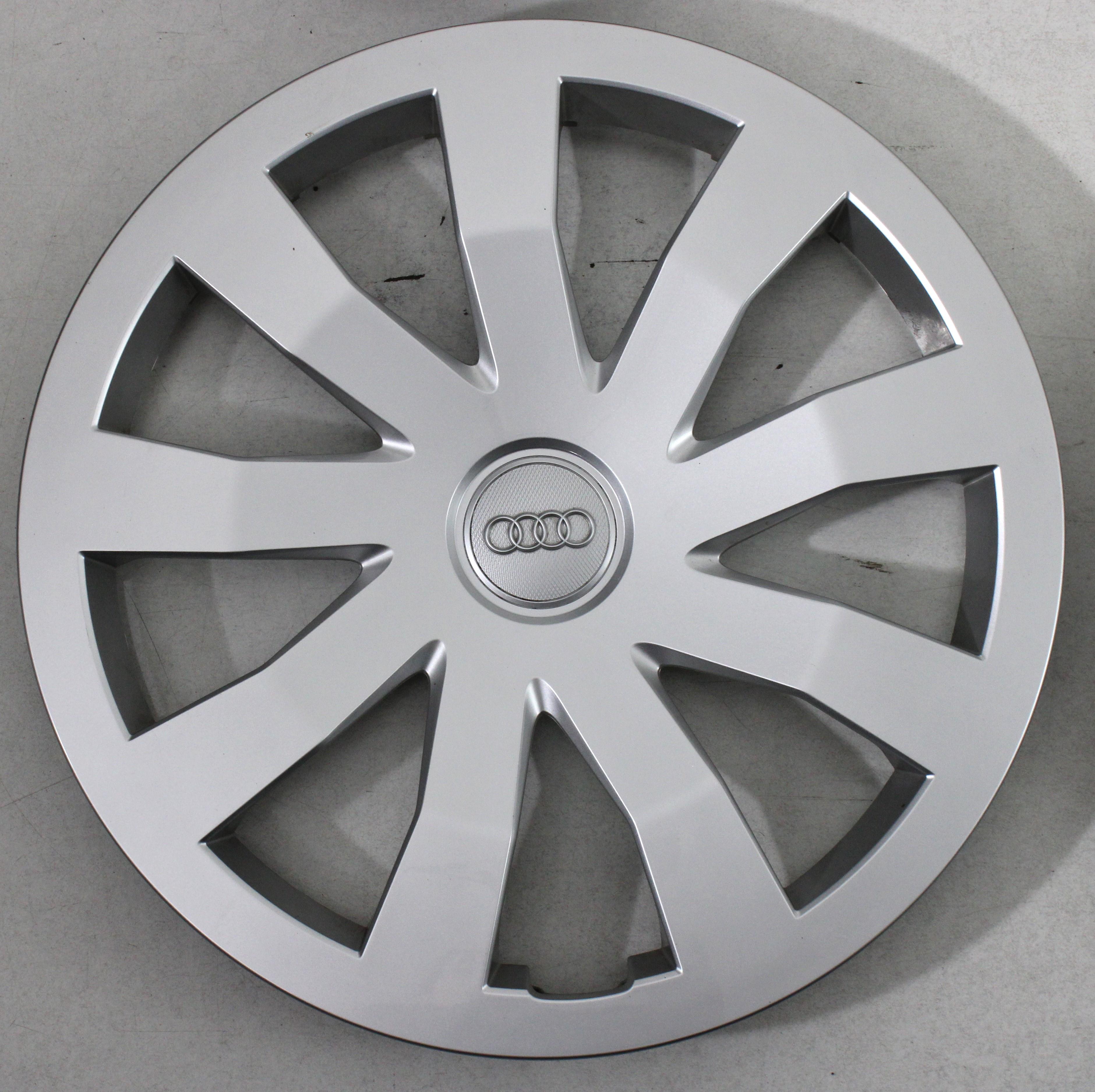 4 TAPACUBOS EMBELLECEDORES DE RUEDA ORIGINALES DE 15" AUDI A1 GB 82A601147 15 PULGADAS