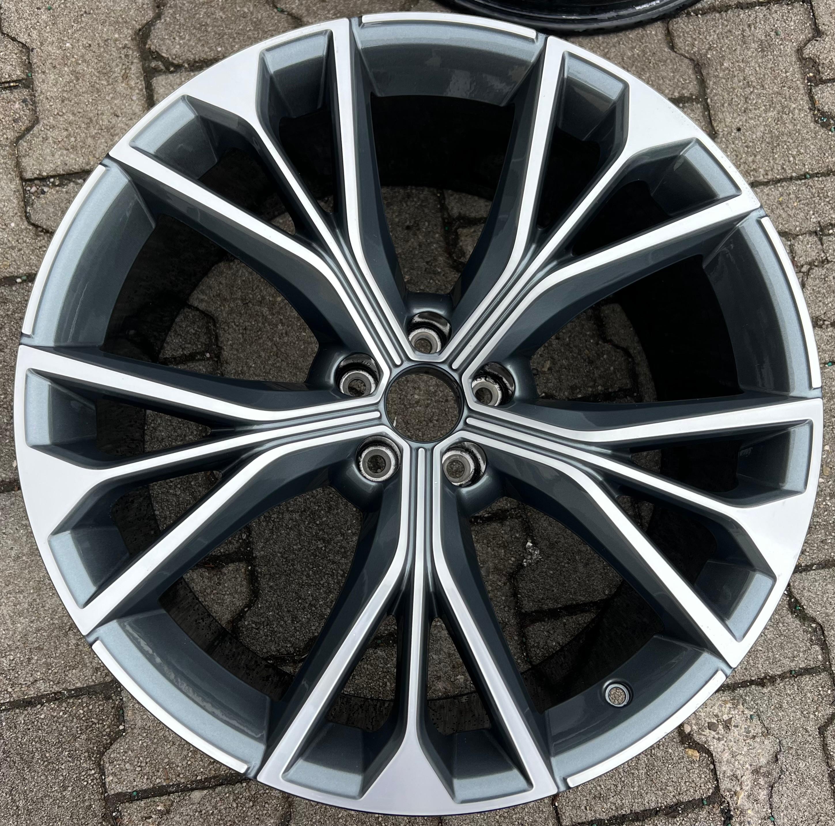 1 cerchio in lega originale da 21" per Audi Q8 4M8601025DP 10x21 ET20, spedizione gratuita