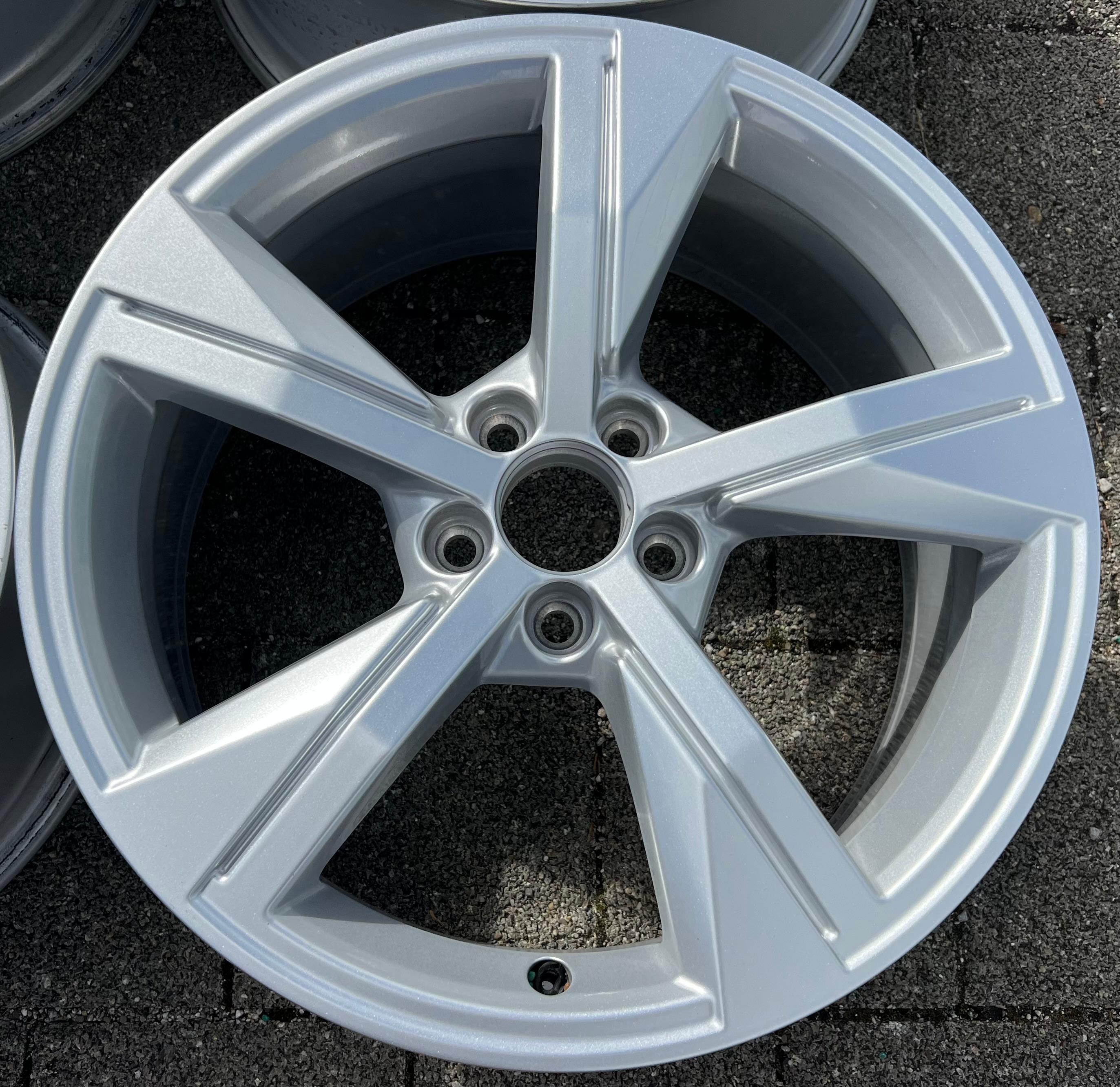 4 ORIGINAL 17" ALUFELGEN FELGEN AUDI A1 II GB 82A601025G 7x17 ET43 FREIHAUS