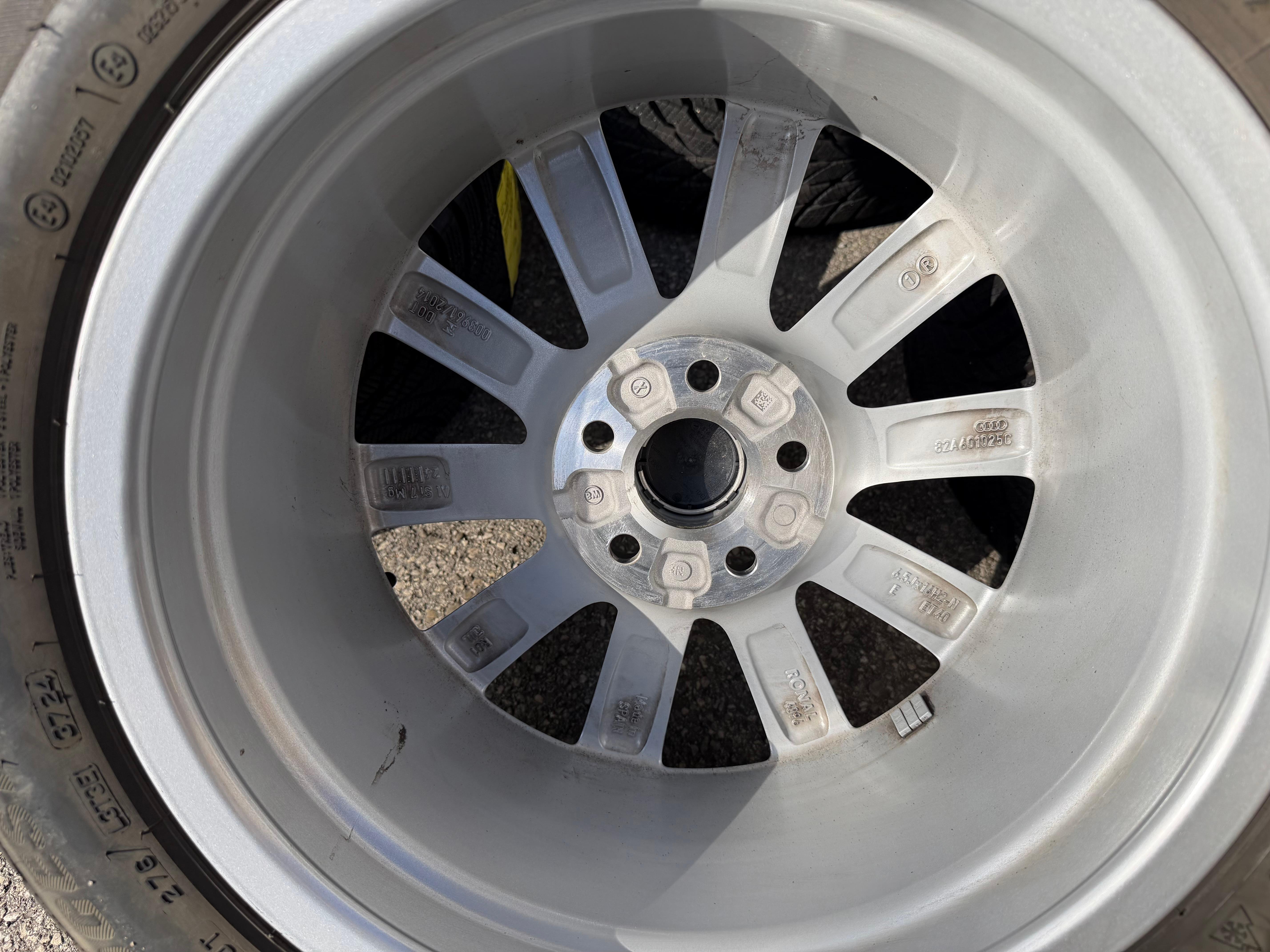 4 ruedas de invierno de aleación originales Audi A1 GB 82A601025C 195/55R16 91V Bridgestone 2024