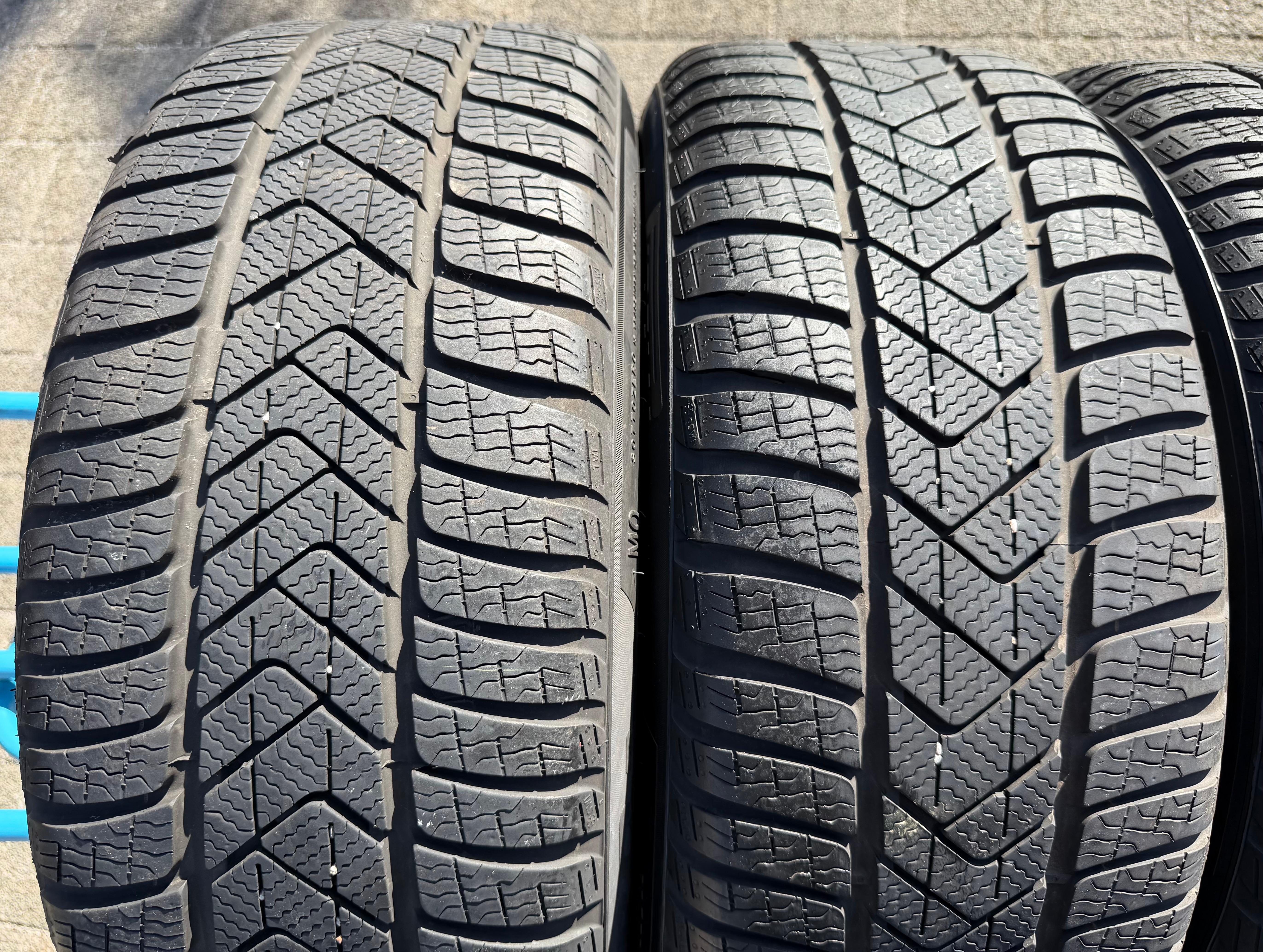 4 Original 17" Alu Winterräder Mercedes C-Klasse W206 A2064014400 2024 Pirelli