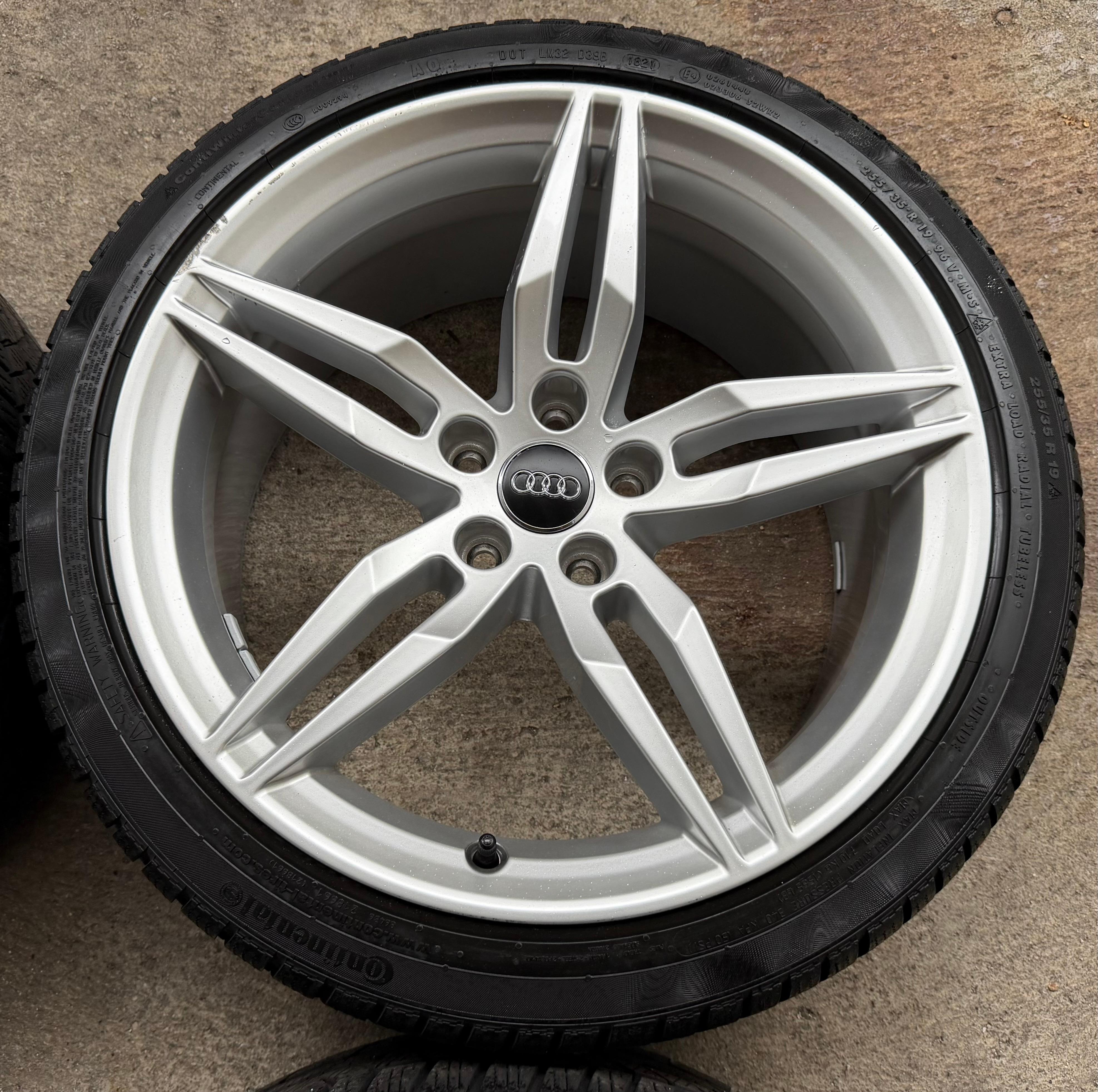 4 roues hiver complètes en alliage d’origine 19" Audi A5 S5 8W F5 8W0601025AM 255/35R19 96V Continental