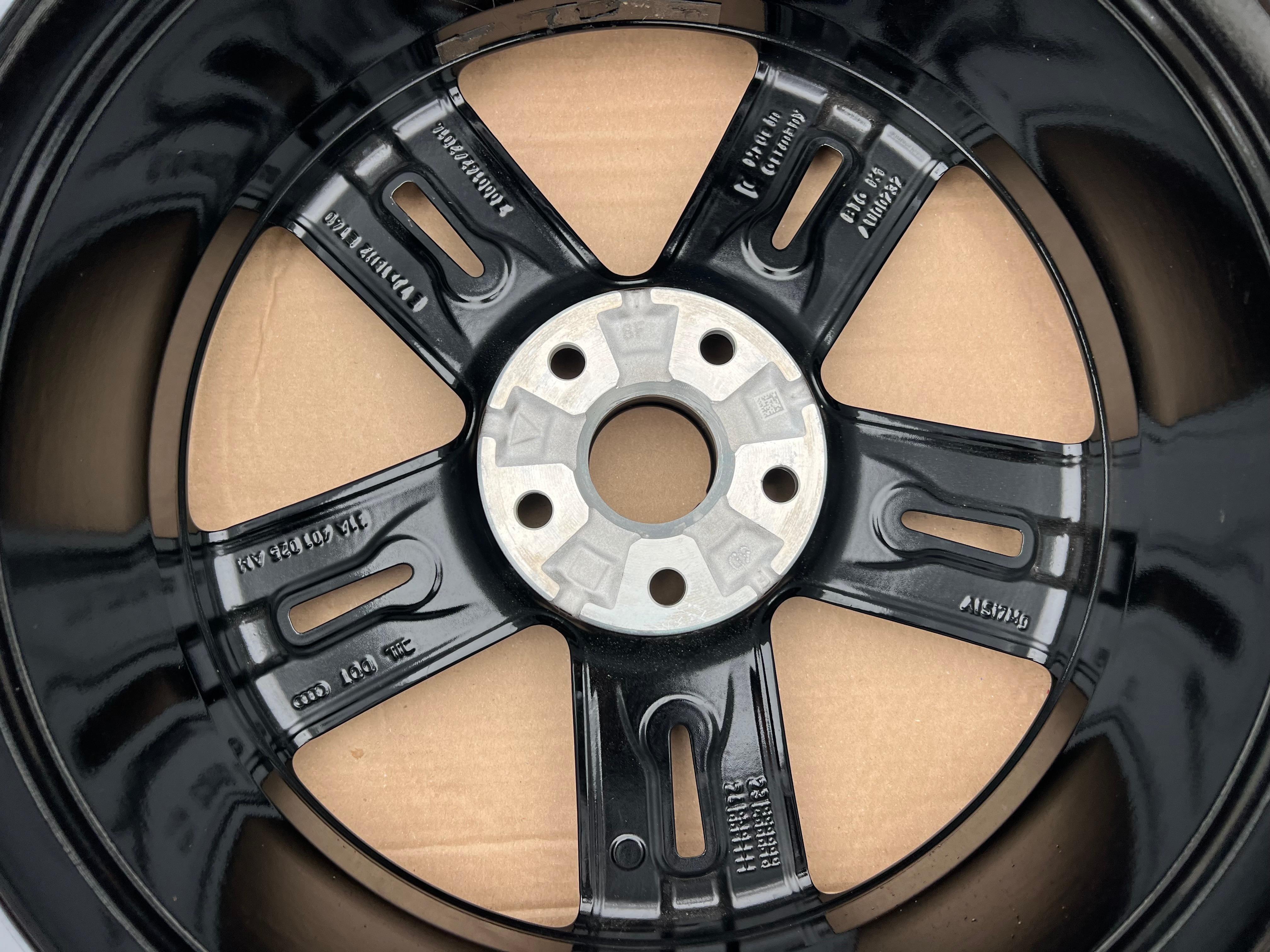1 X LLANTA DE ALEACIÓN ORIGINAL DE 18" PARA AUDI Q2 GA GAB 81A601025AM 7x18 ET45 ENVÍO GRATUITO