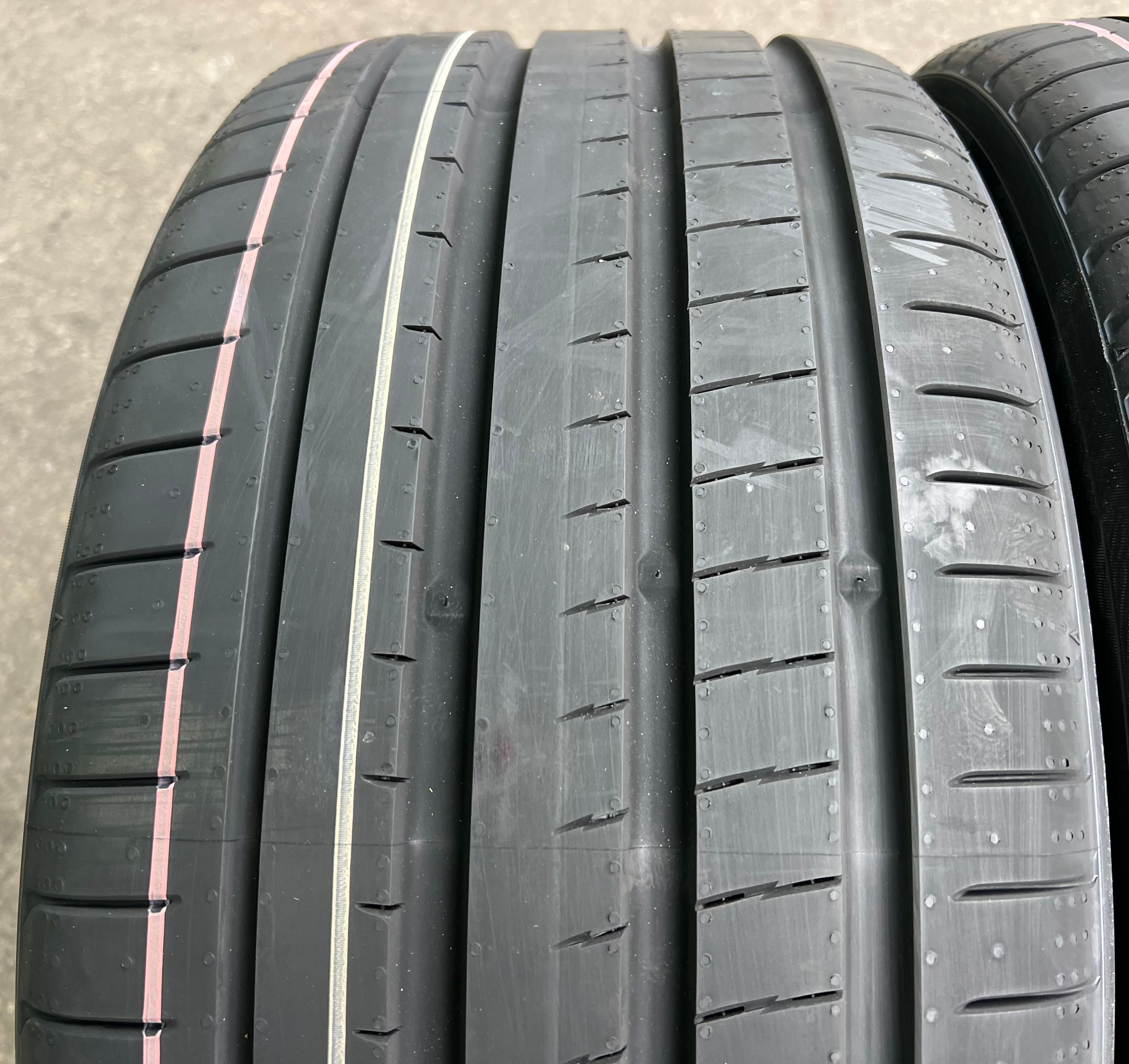 2 x 275/40R21 107Y neumáticos de verano Yokohama Advan Sport V107 2022 Silent NUEVO
