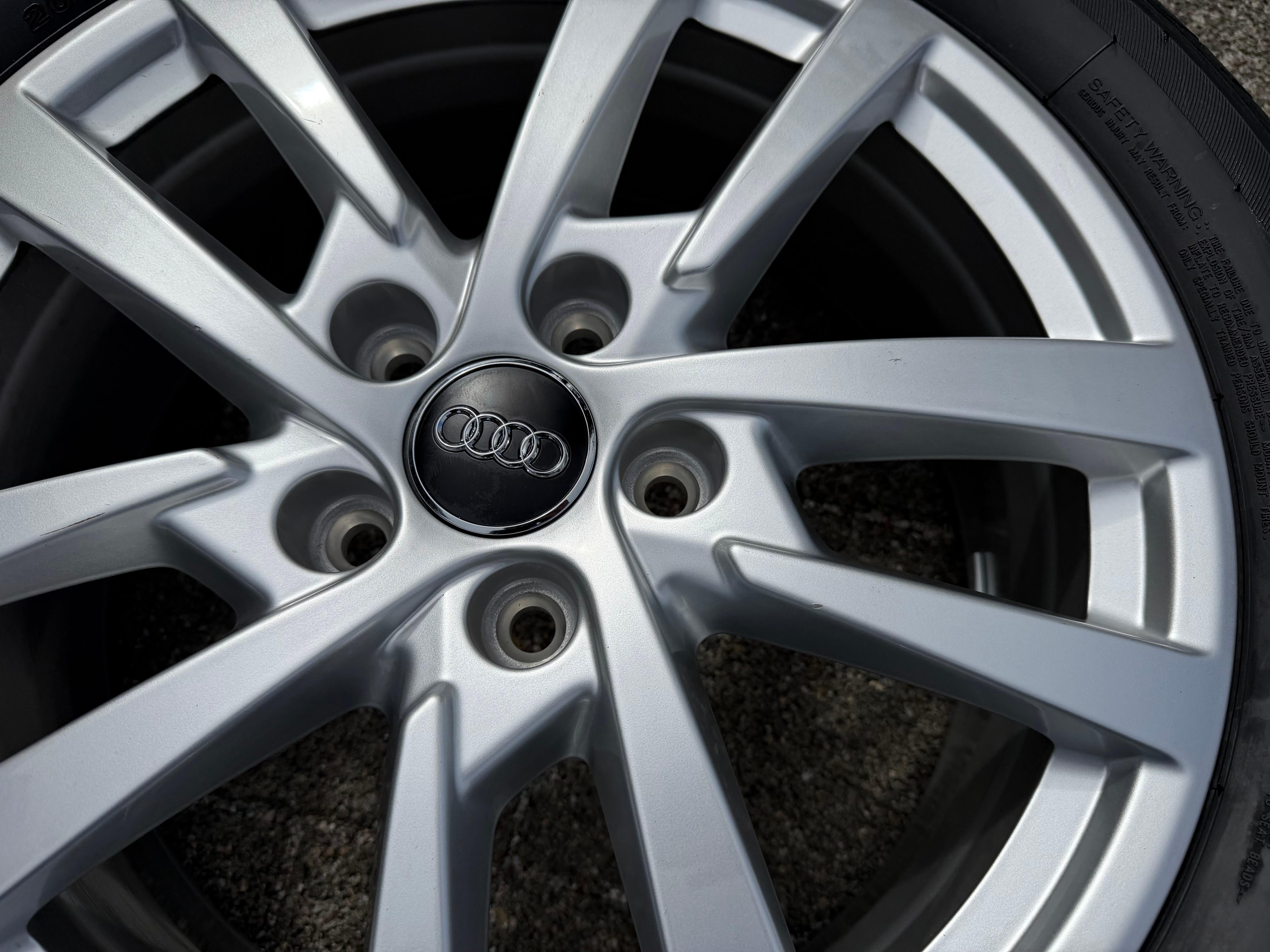 4 Original 17" Alu Winterräder Audi A3 S3 8V 8V0601025DH 205/50R17 93H Bridgestone