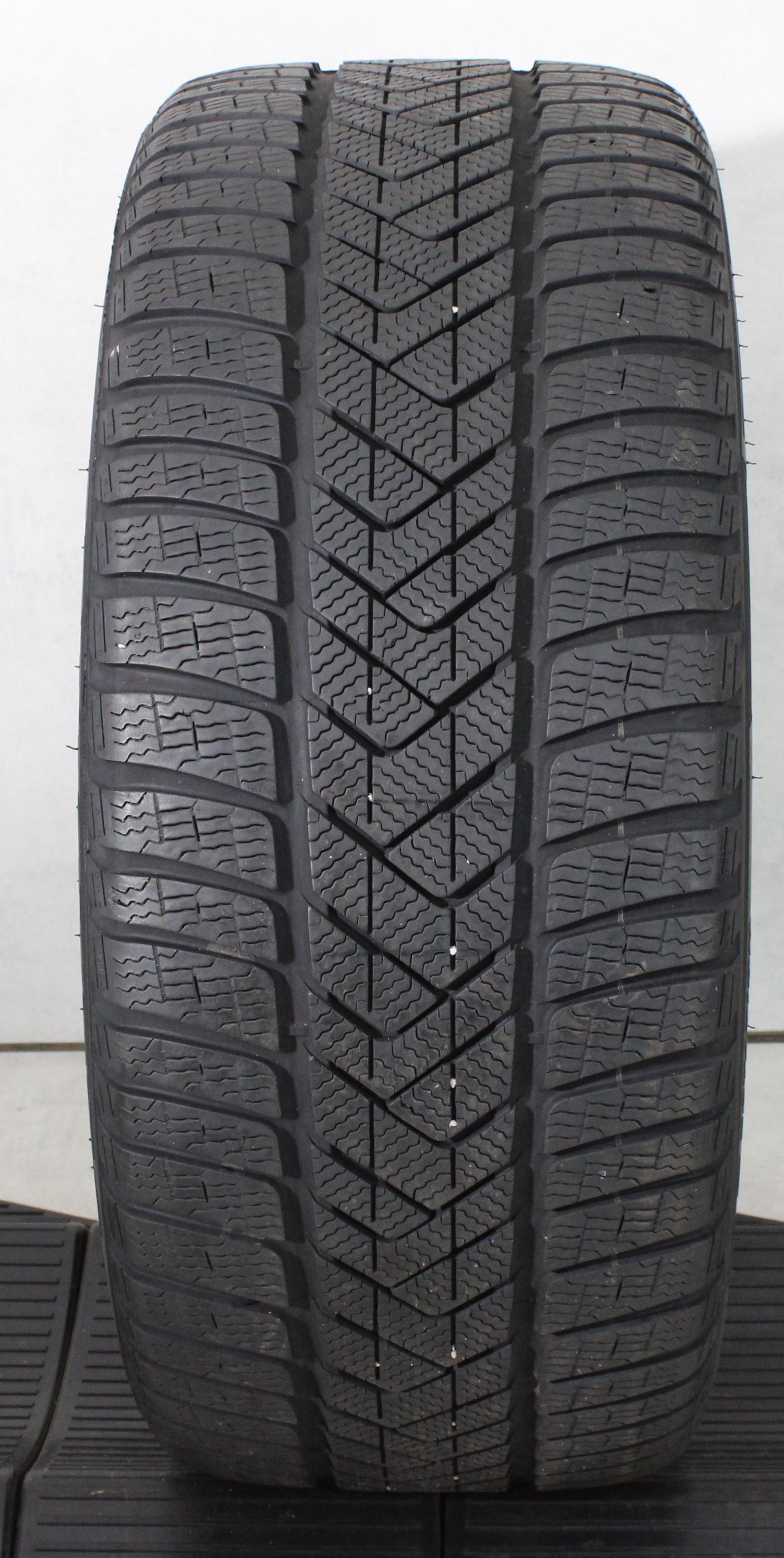 1 x 255/40R18 99V Winterreifen Pirelli Sottozero 3 * Runflat 5,5mm 2022