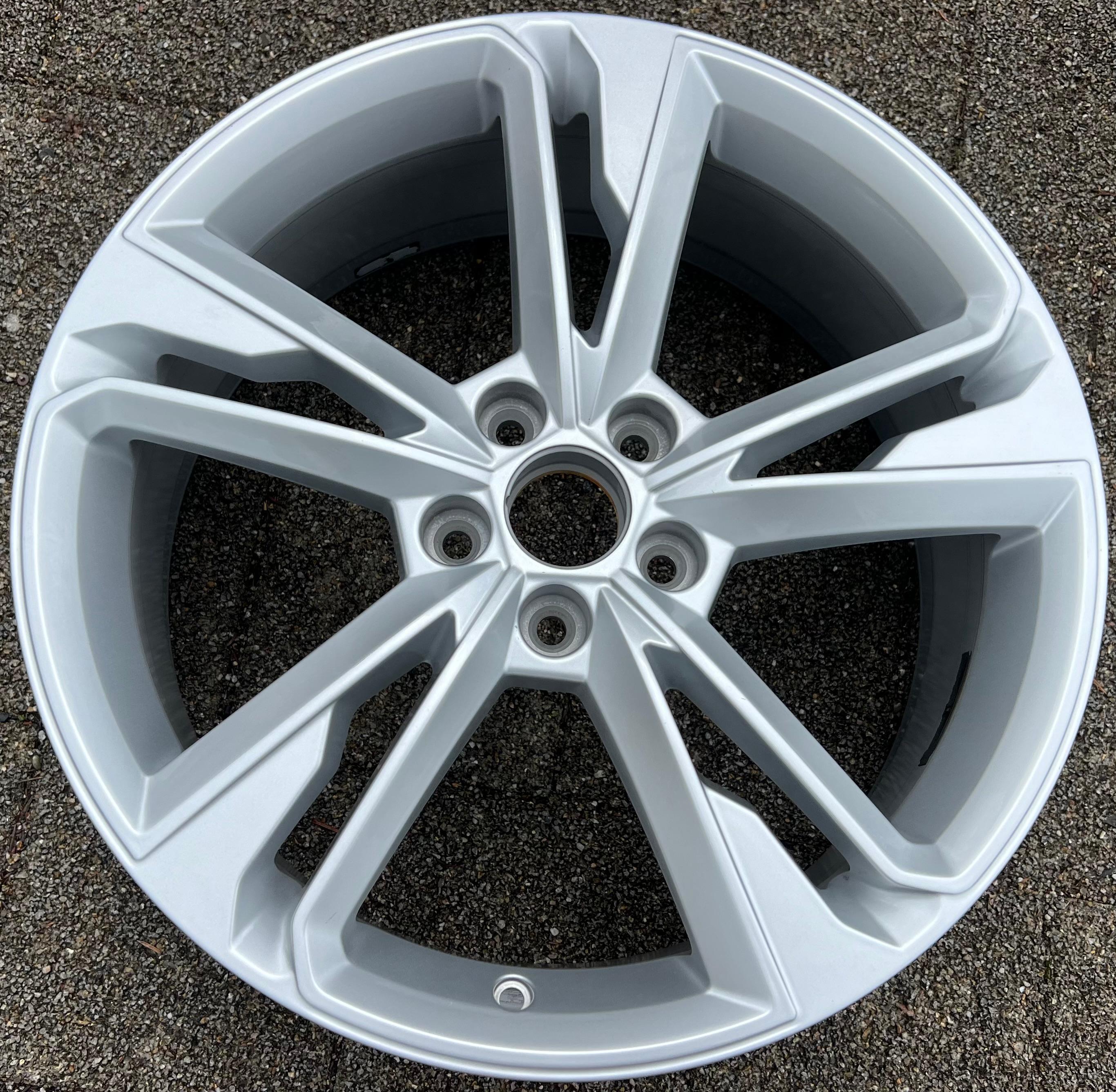 1 X ORIGINAL 19" ALUFELGE AUDI Q3 F3 83A601025M 7x19 ET43 FELGE FREIHAUS