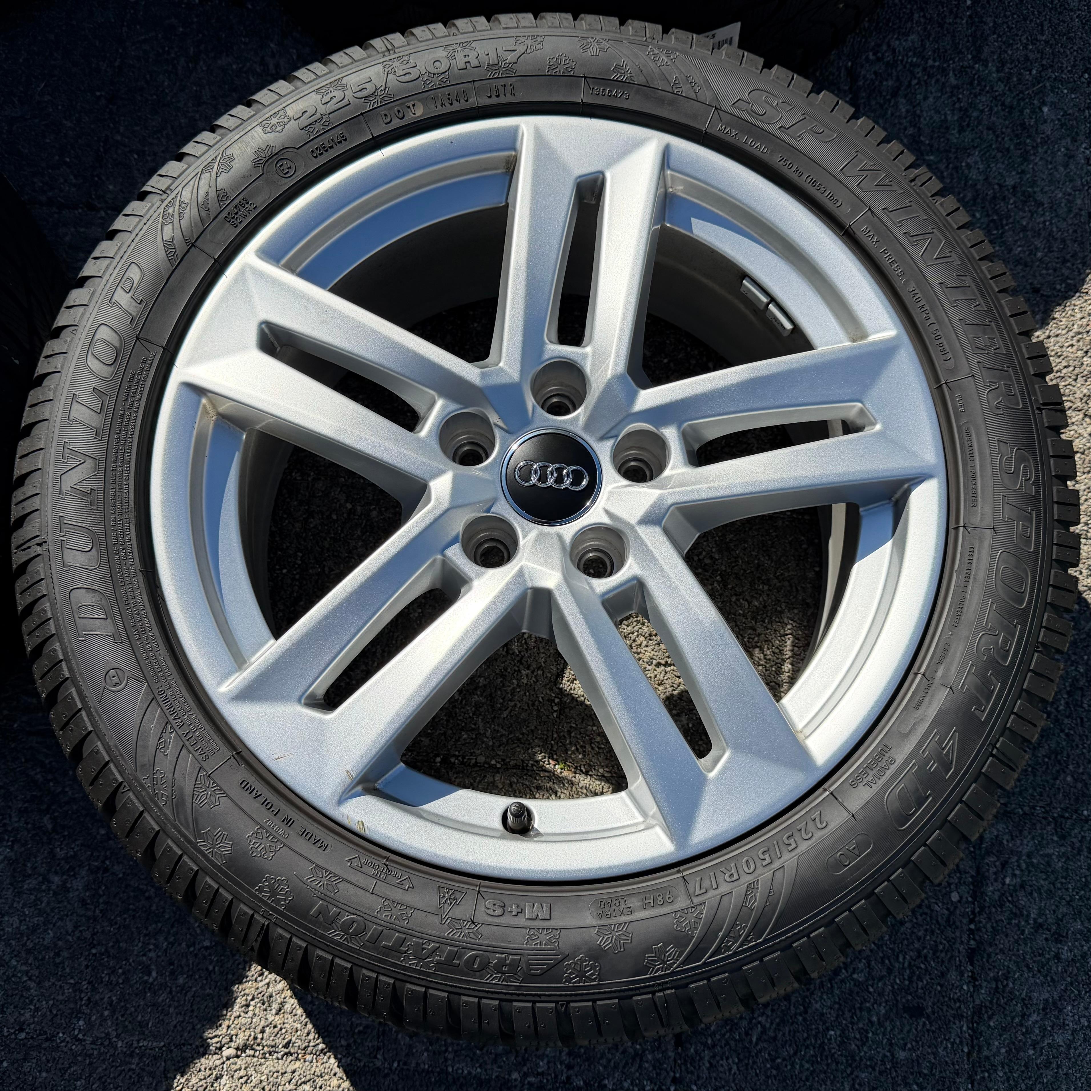 4 Original 17" Alu Winterräder Audi A4 B9 8W 8W0601025P 225/50R17 98H Dunlop 2022