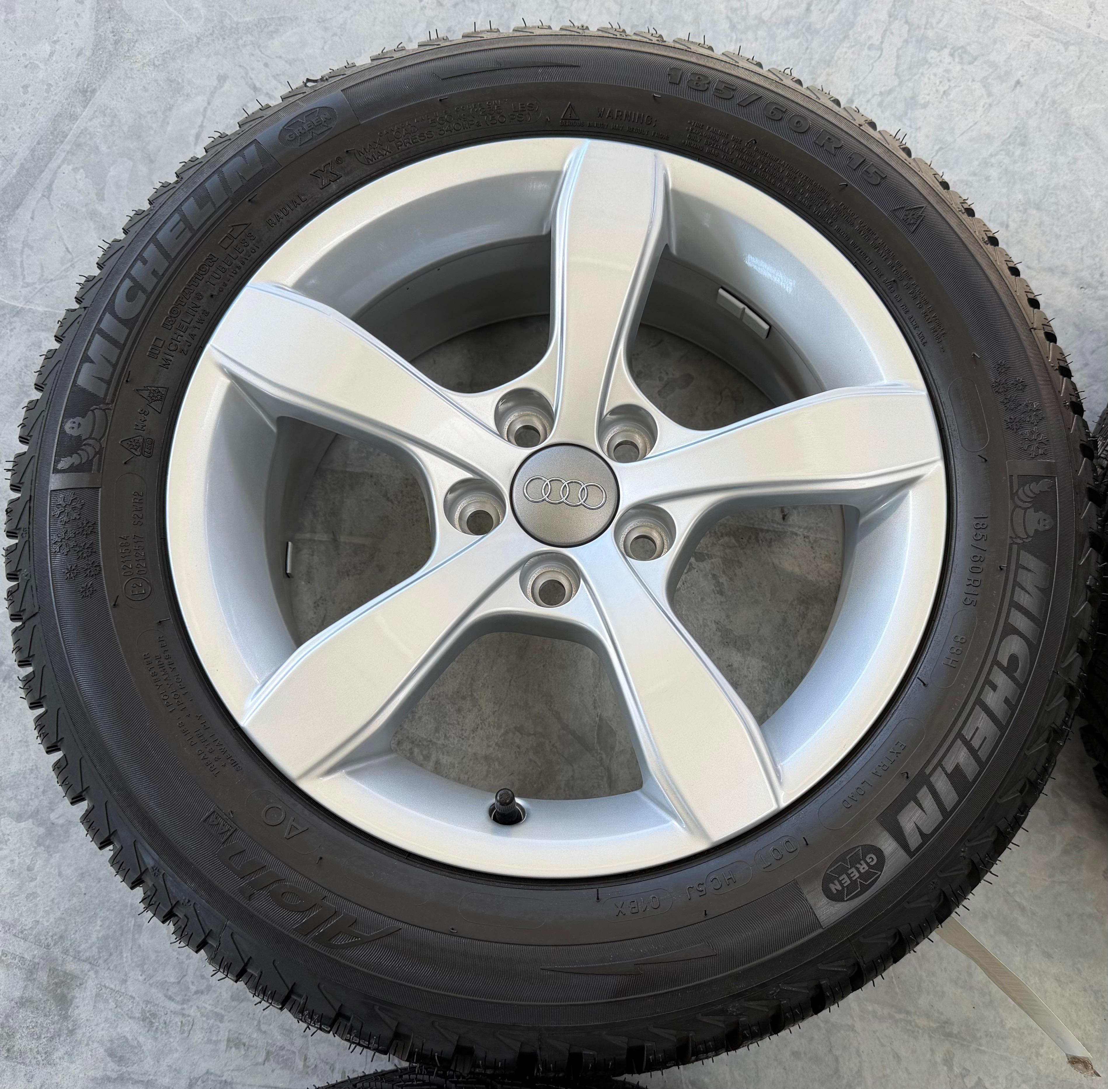 4 Original Alu Winterräder Audi A1 8X 8X0071495 185/60R15 88H Michelin