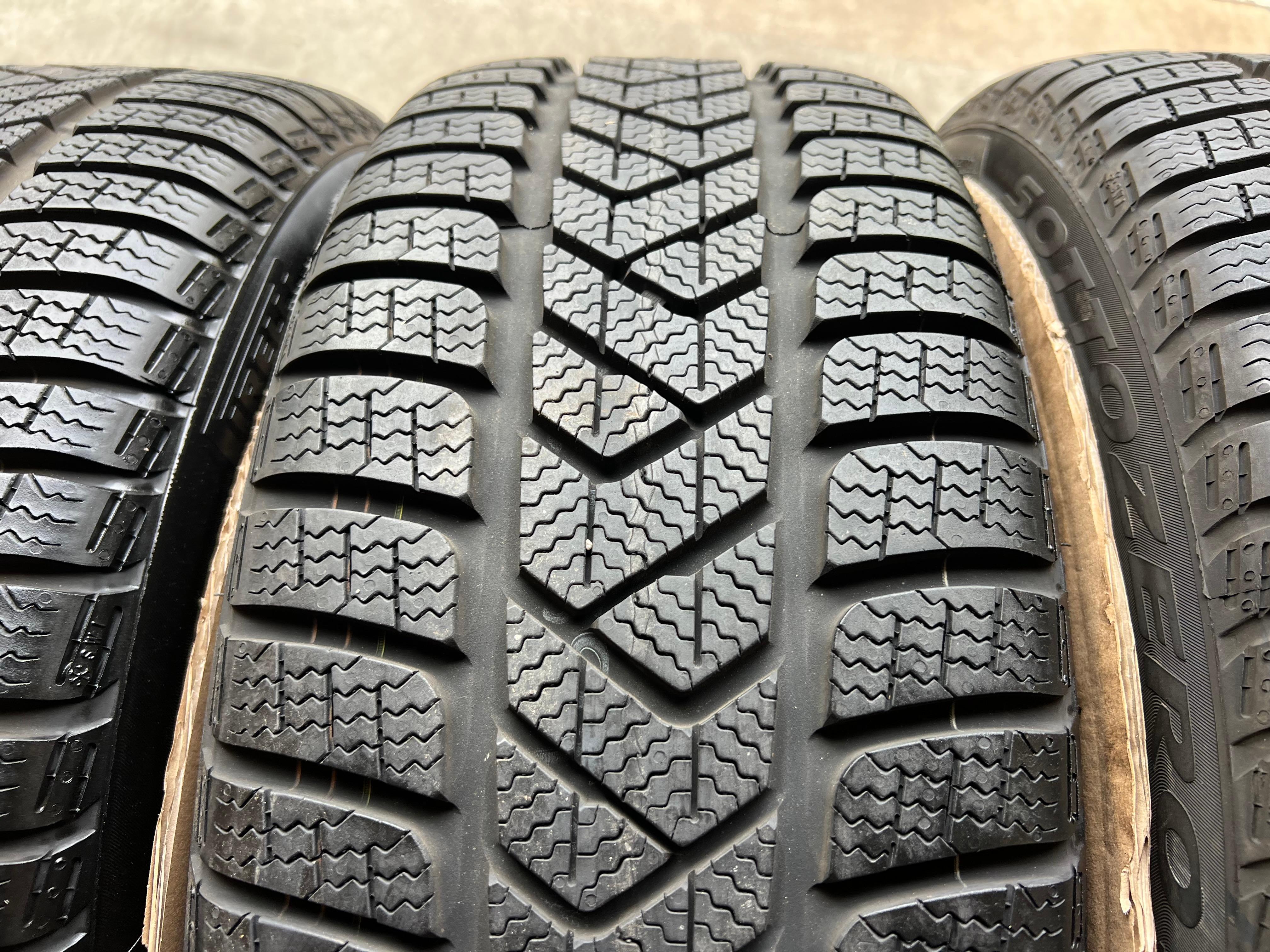 4 ORIGINAL 19" ALU WINTERRÄDER AUDI TT TTS 8S 8S0601025AG 225/40R19 93V PIRELLI