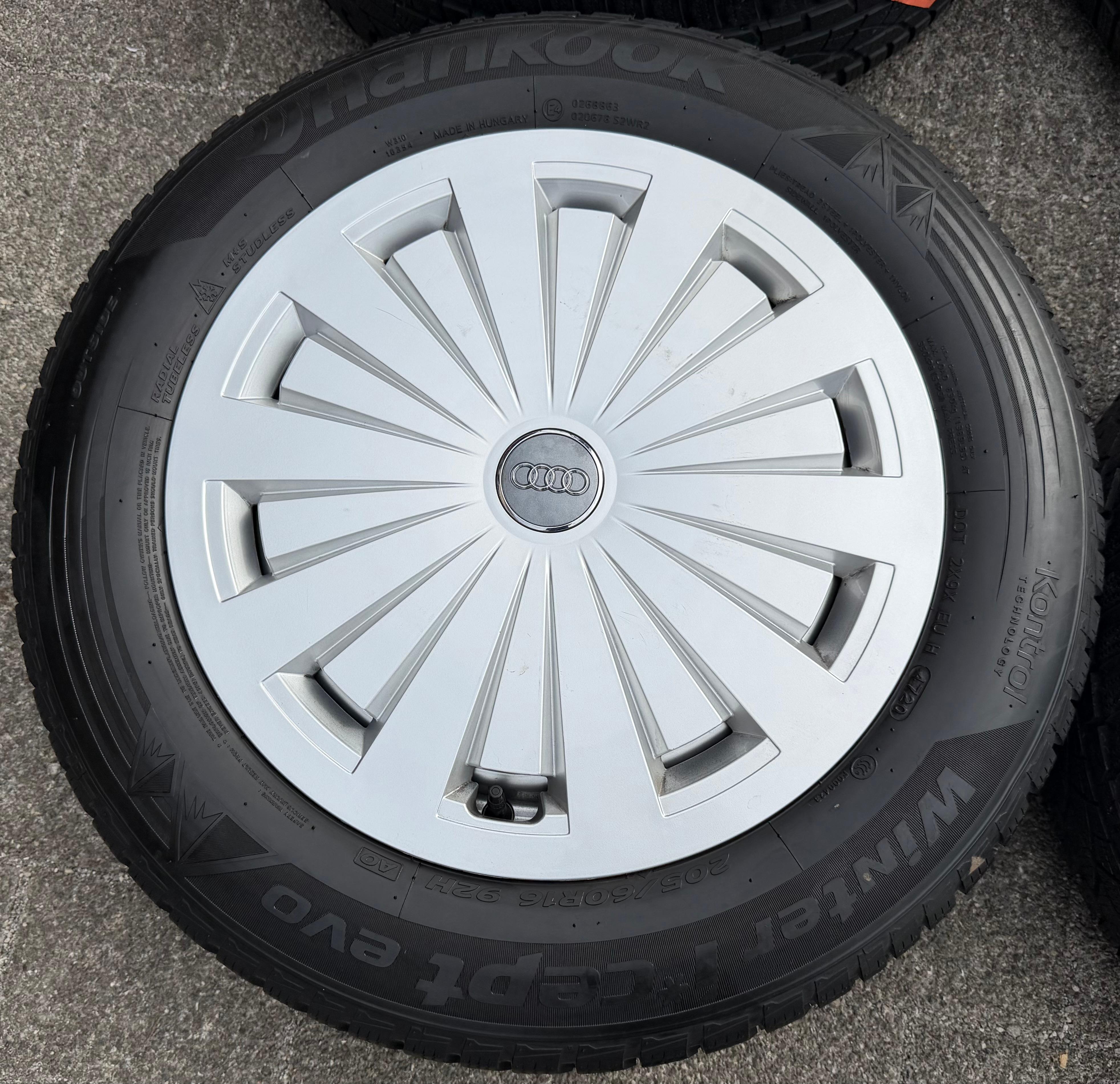 4 Original Alu Winterräder Audi A4 B9 8W 205/60R16 92H 8W0601025 Hankook