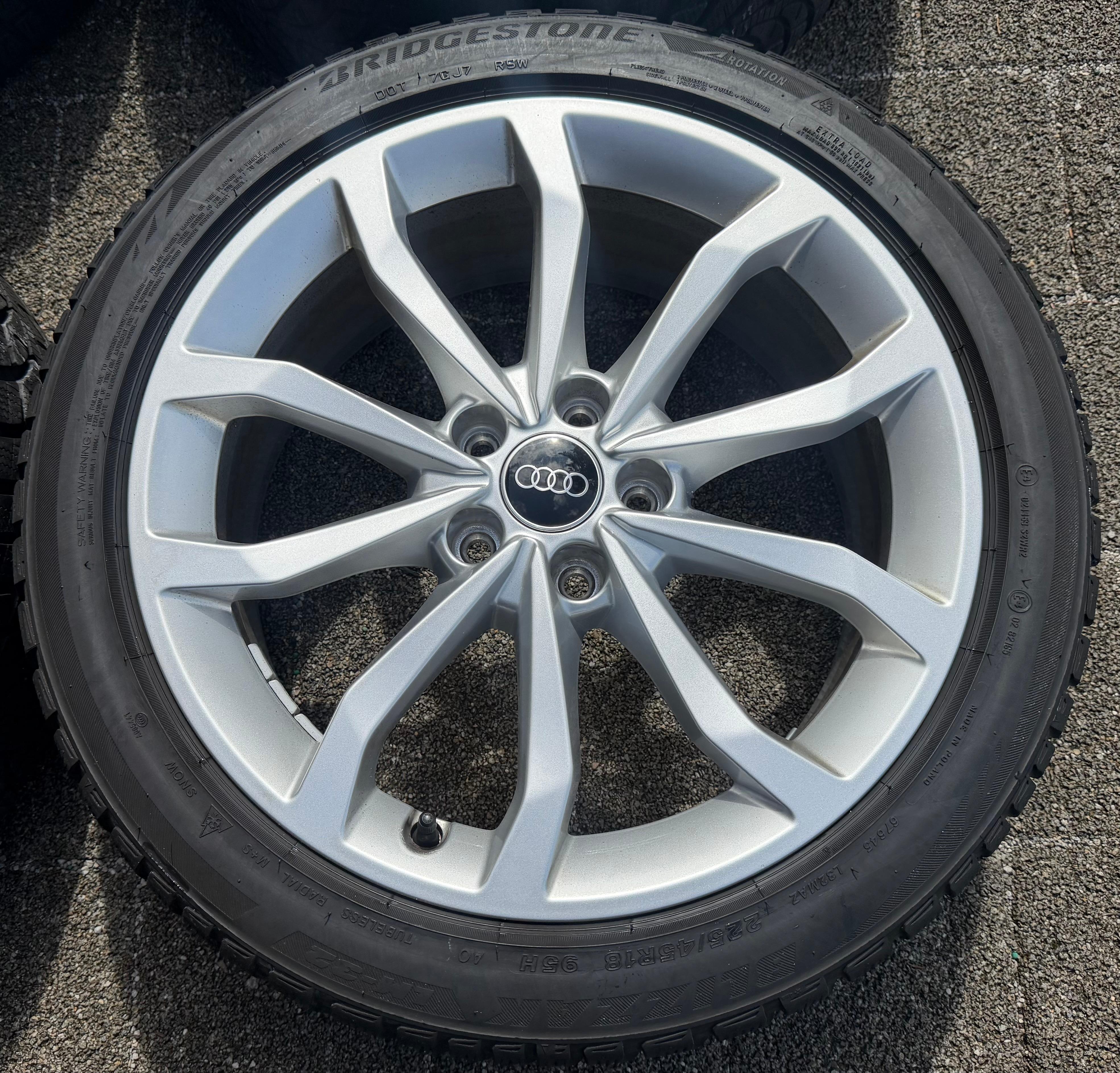 4 ruedas de invierno de aleación originales de 18" para Audi A4 S4 8W 8W0601025ED 225/45R18 95H Bridgestone