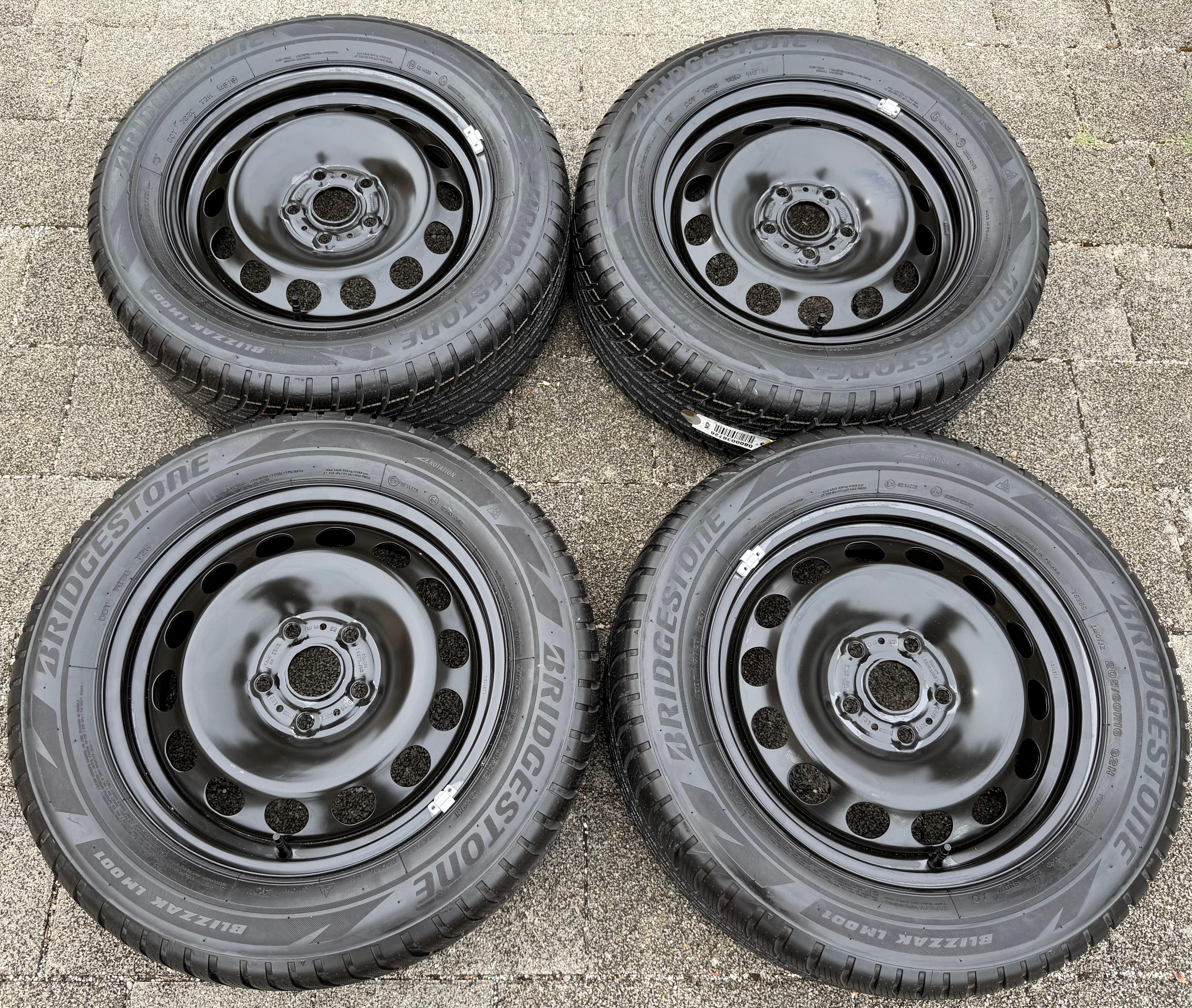 4 Winterräder Audi Q2 GA VW T-Roc Skoda Karoq 205/60R16 92H Bridgestone 5Q0601027AM