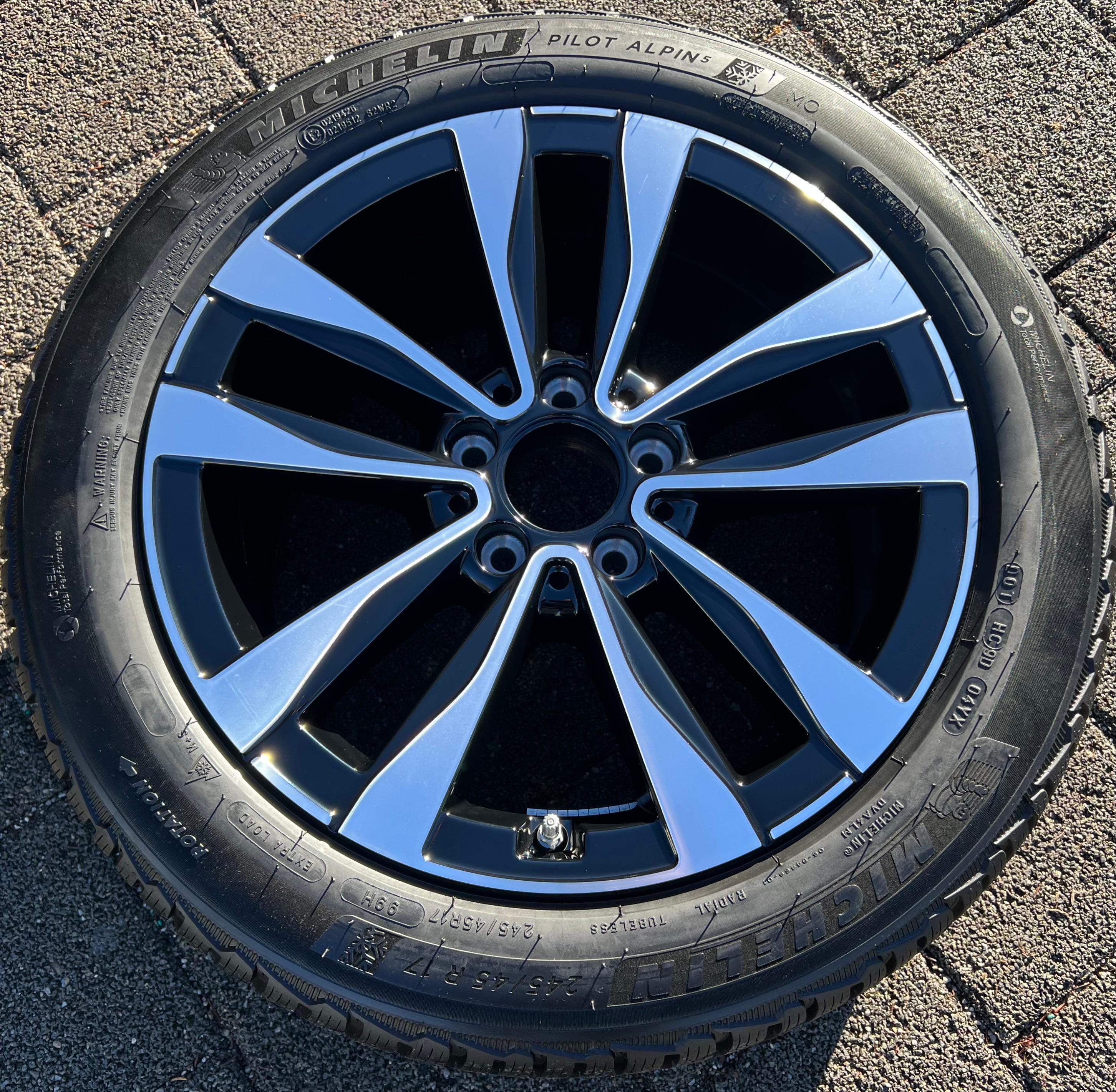 1 X ORIGINAL 17" ALUFELGE MERCEDES C-KLASSE W206 A2064016100 8x17 ET49,5 RDKS