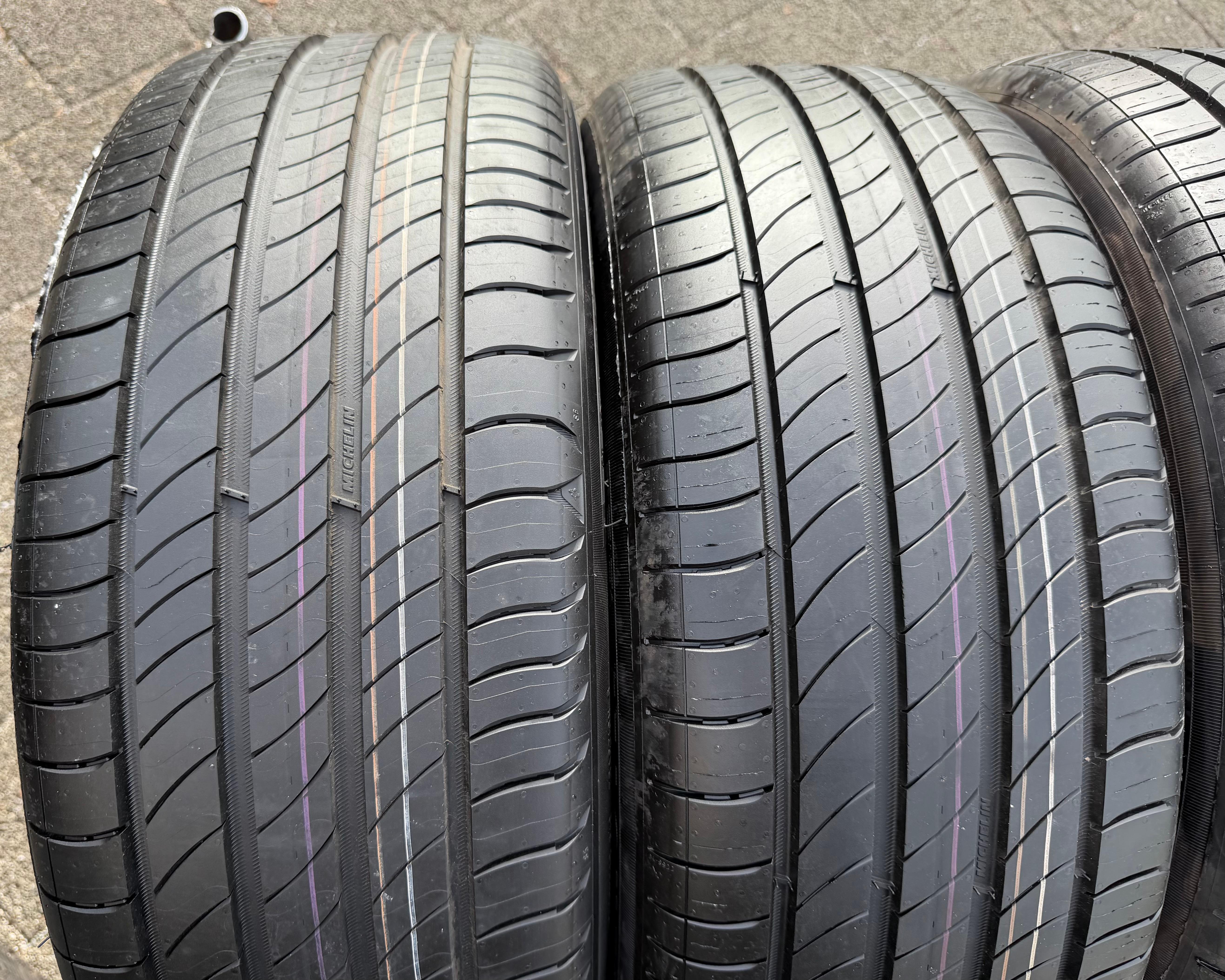 4 Original 18" Alu Sommerräder Audi Q2 SQ2 81A601025G 215/50R18 92W Michelin