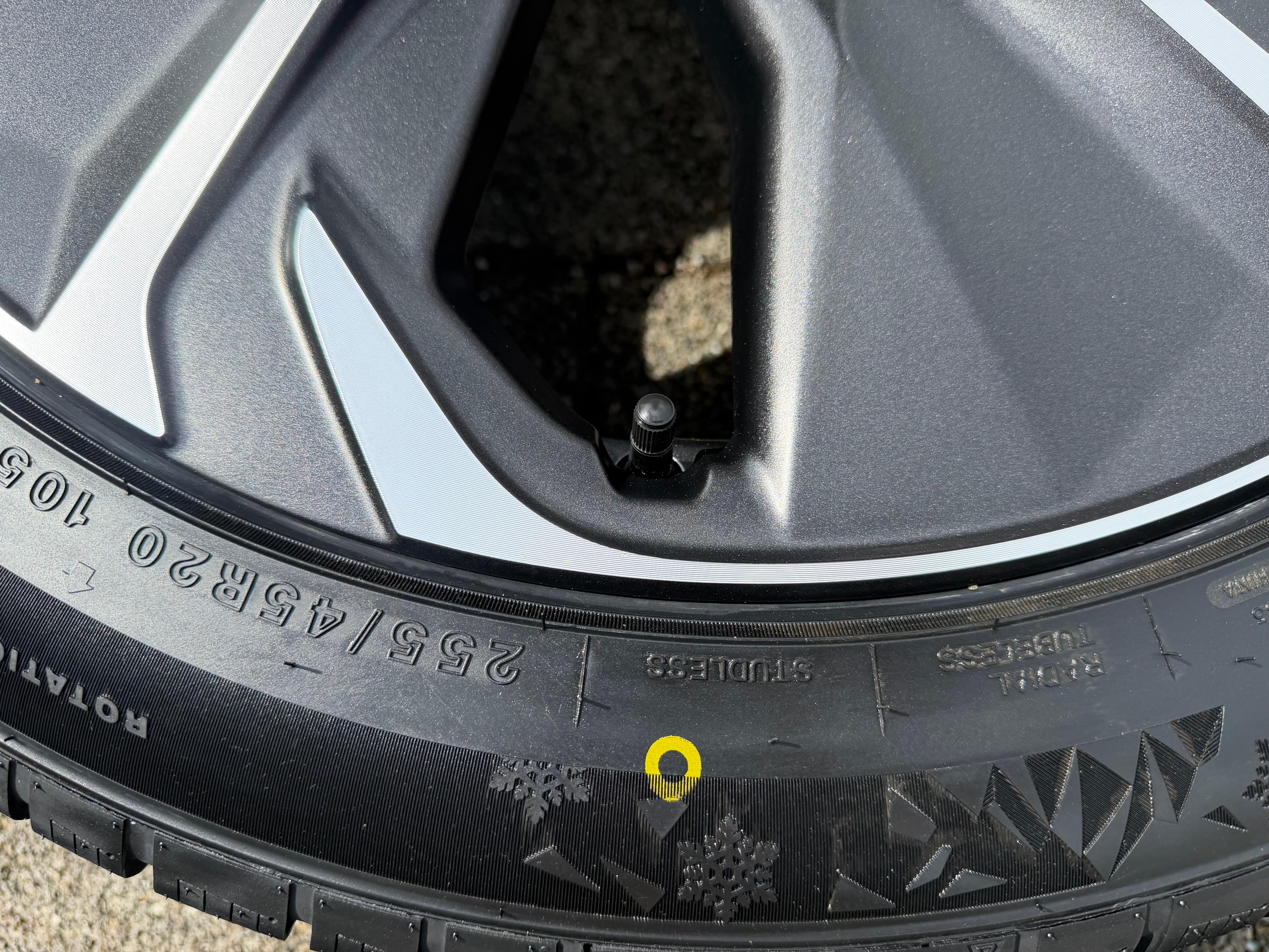 4 originele 20" aluminium wintervelgen Cupra Tavascan 255/45R10 105V Tracmax 2026
