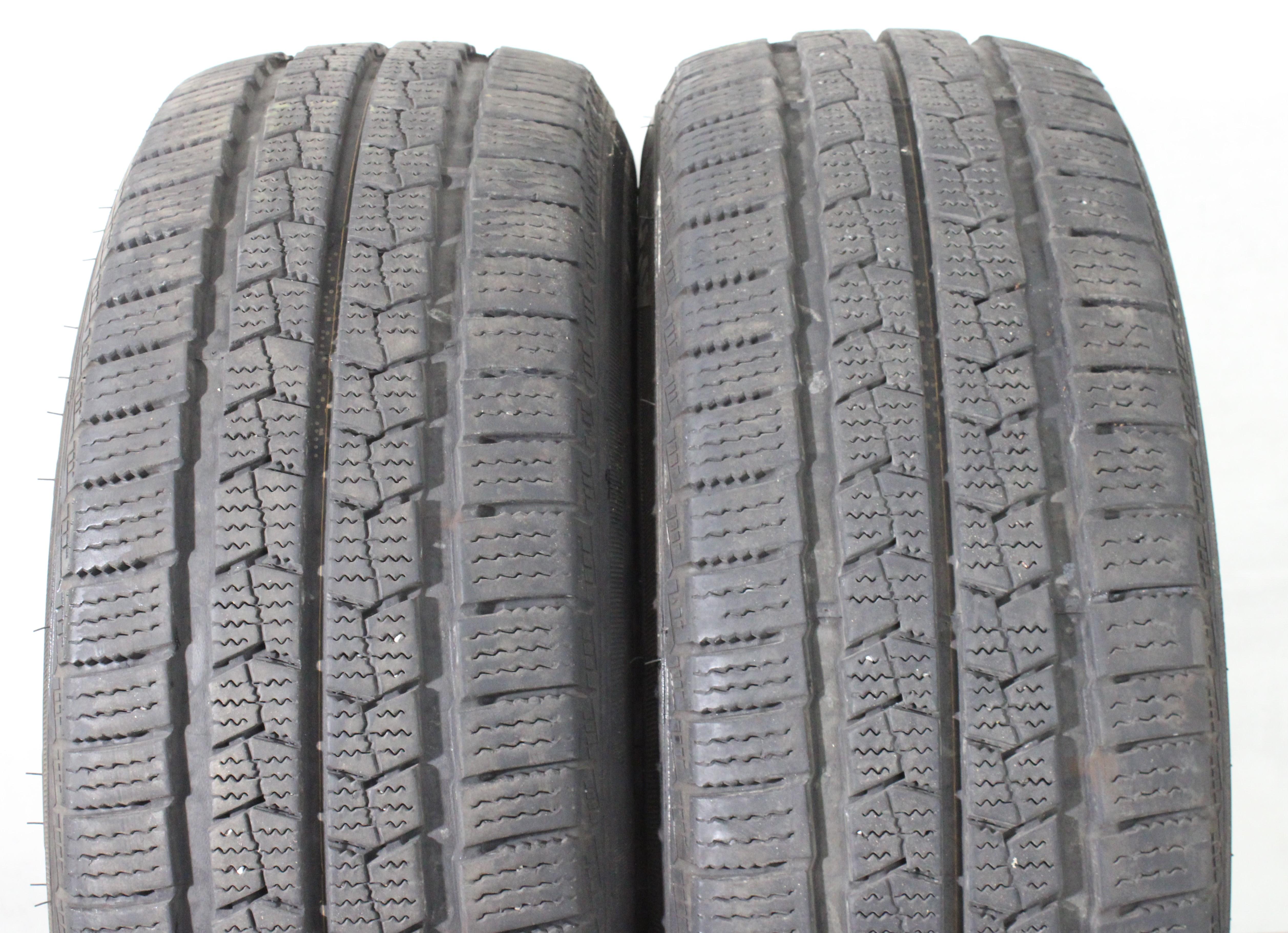 2 x 235/65R16C 121/119R Winterreifen Nexen Winguard WT1 in der Mitte 8-8,5mm und auf den Schultern 6,5-7mm. 2025